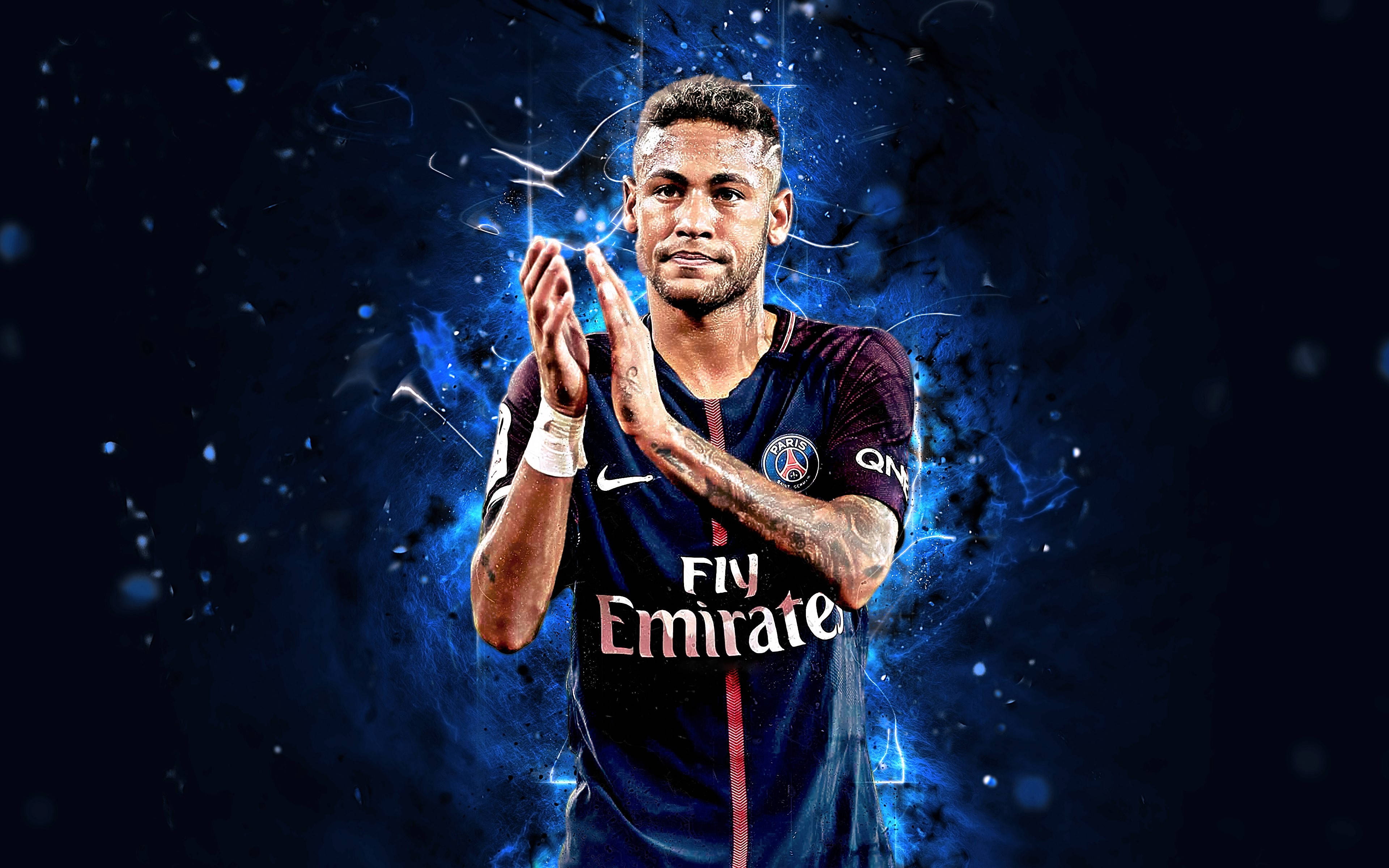 Neymar Jr Akishangilia Picha ya Ukuta