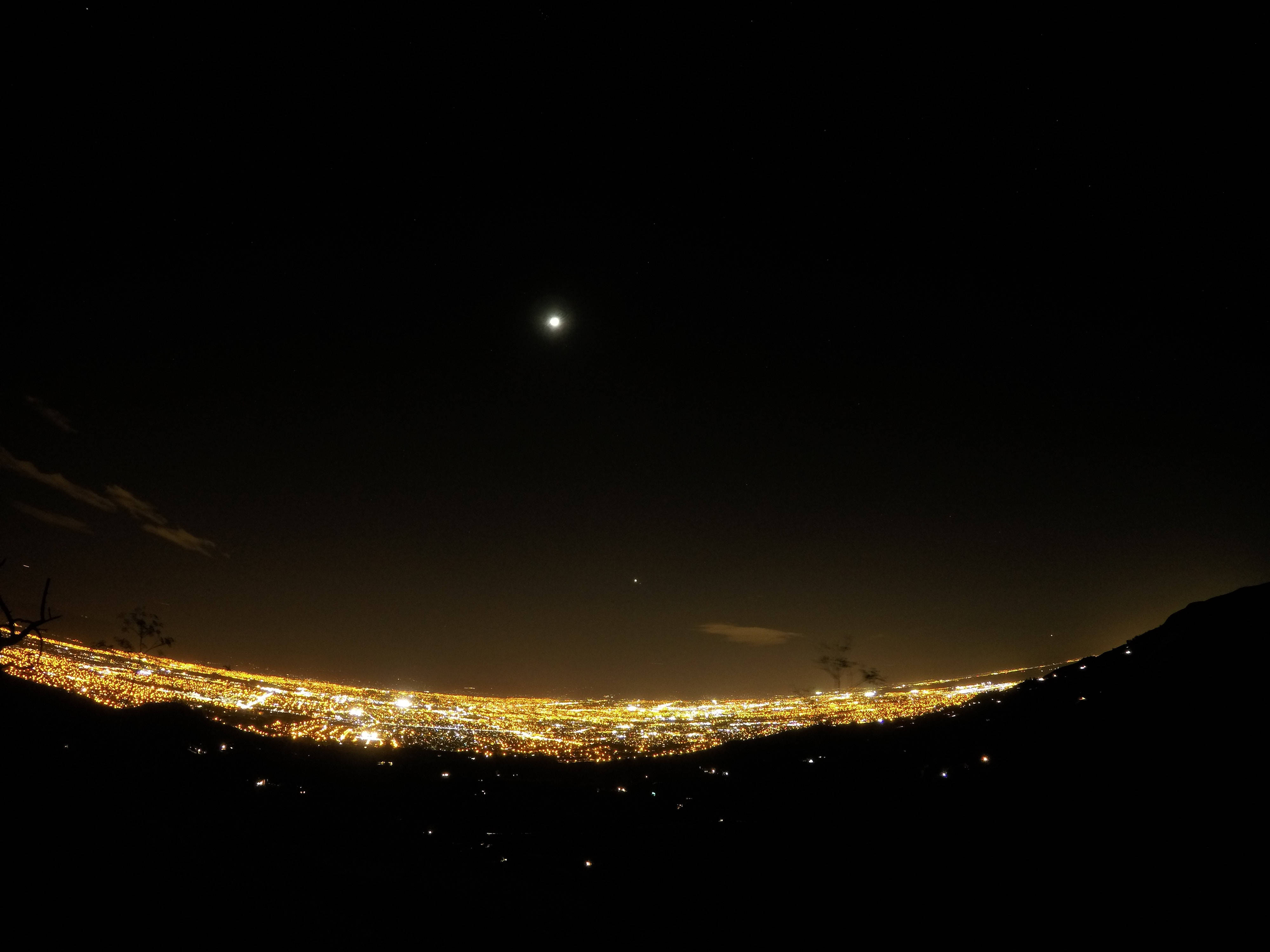 Night City And Sky Picha ya Ukuta