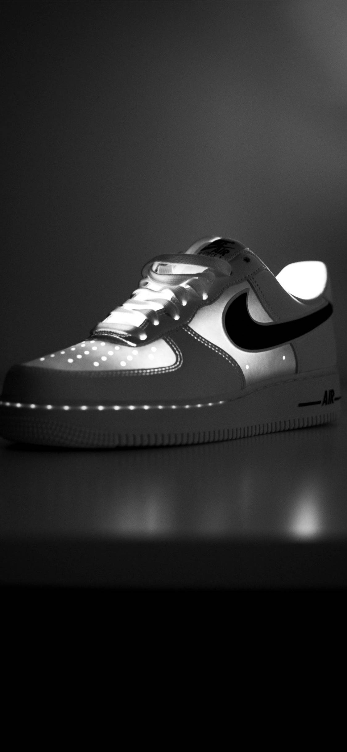 Nike Iliyomwanga iPhone Plain Picha ya Ukuta