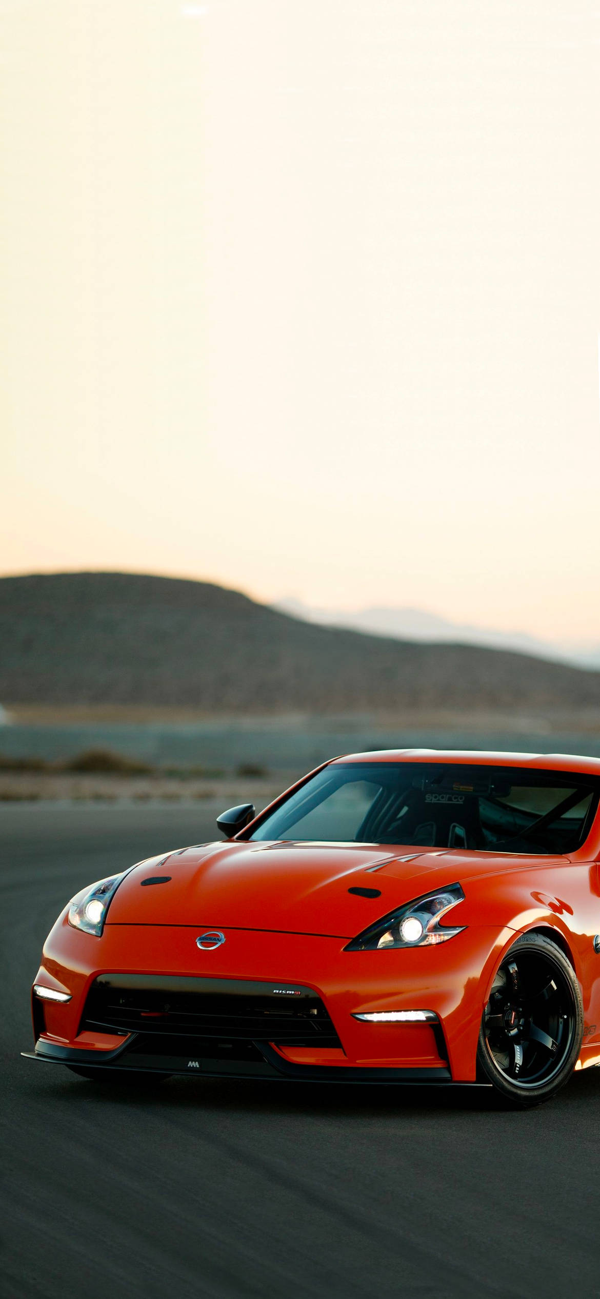Nissan 370Z Nyekundu Na Mlima Picha ya Ukuta