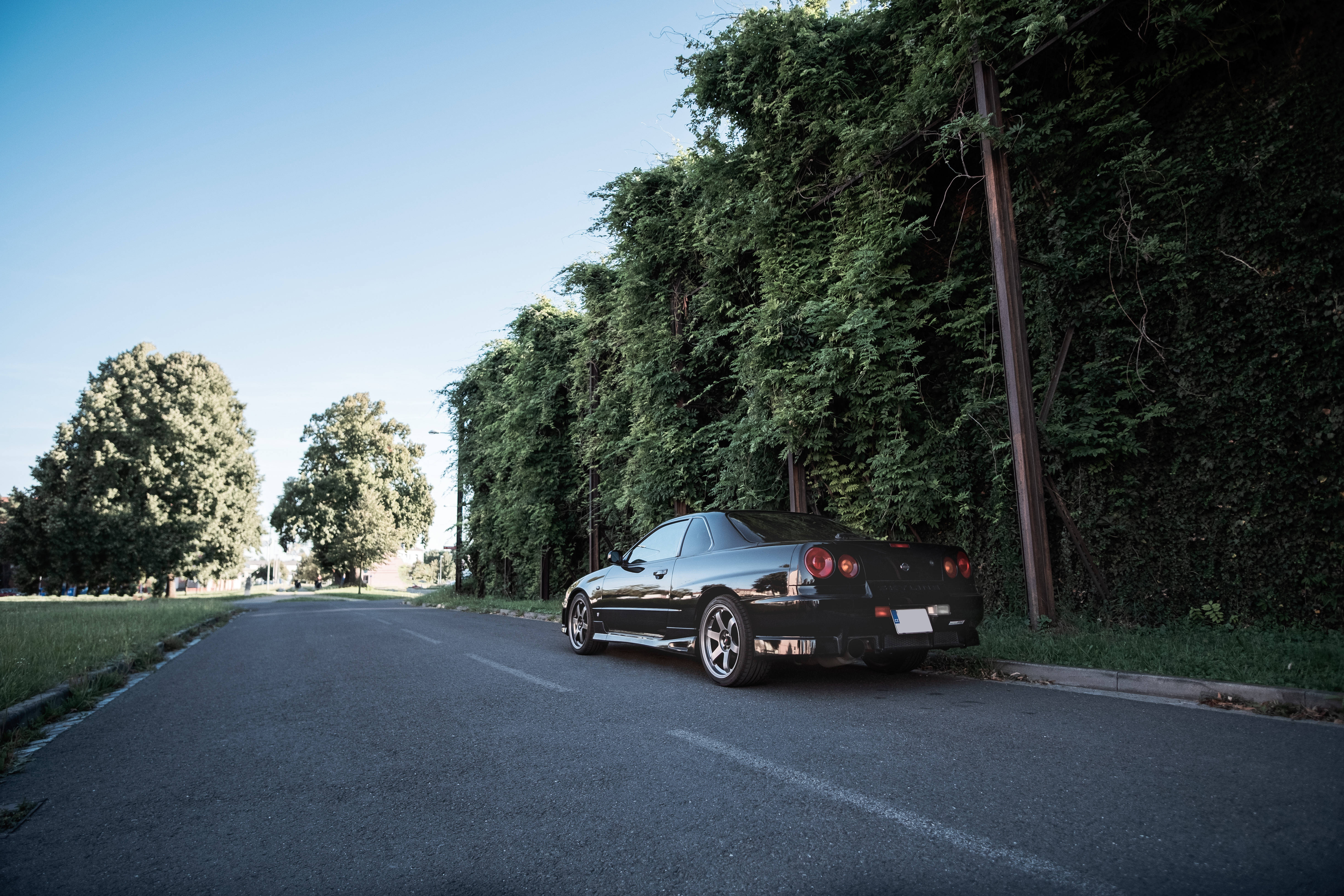 Nissan Skyline GTR R34 Kando ya Barabara Picha ya Ukuta