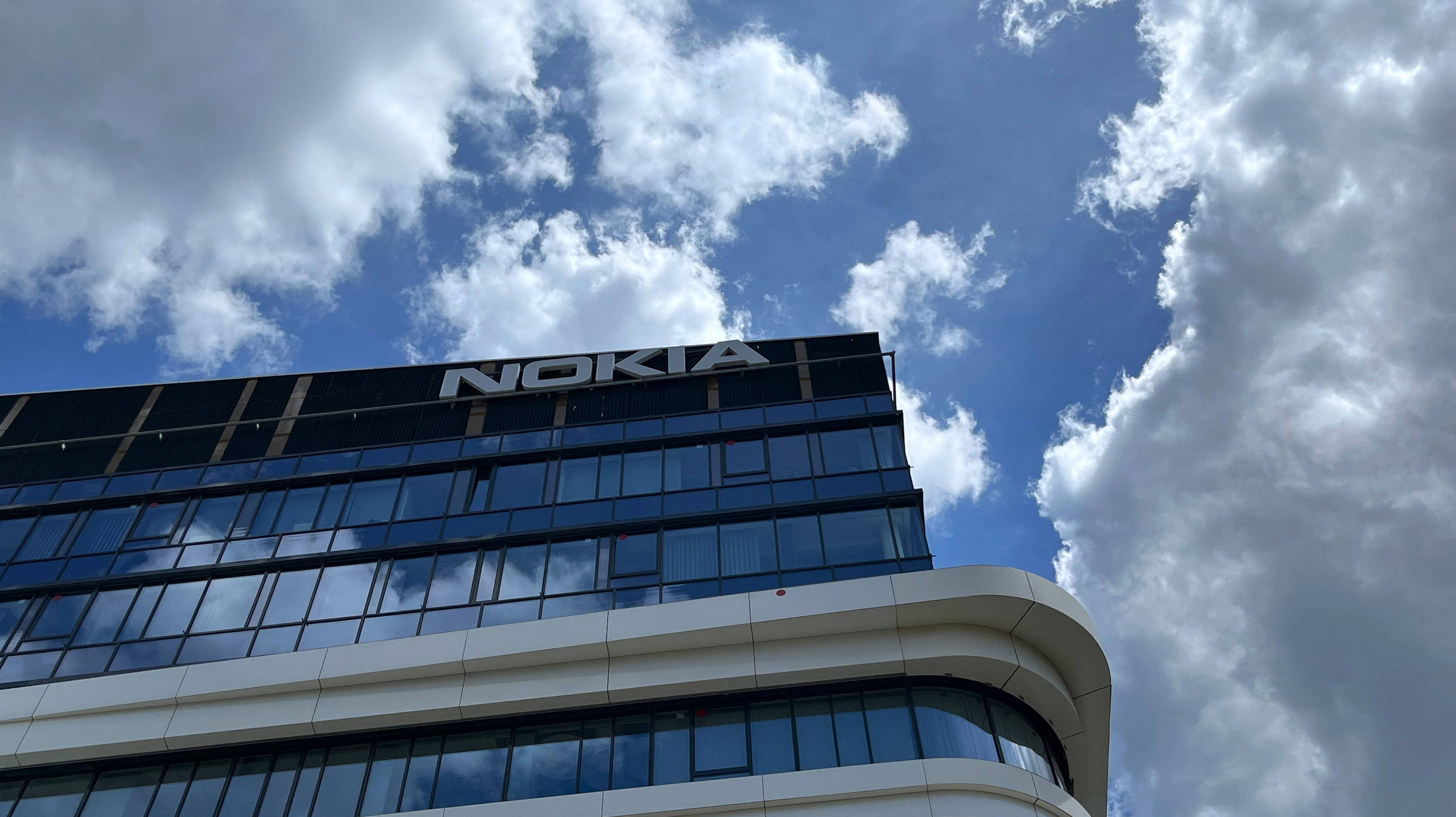 Nokia Networks Skypark Building Picha ya Ukuta