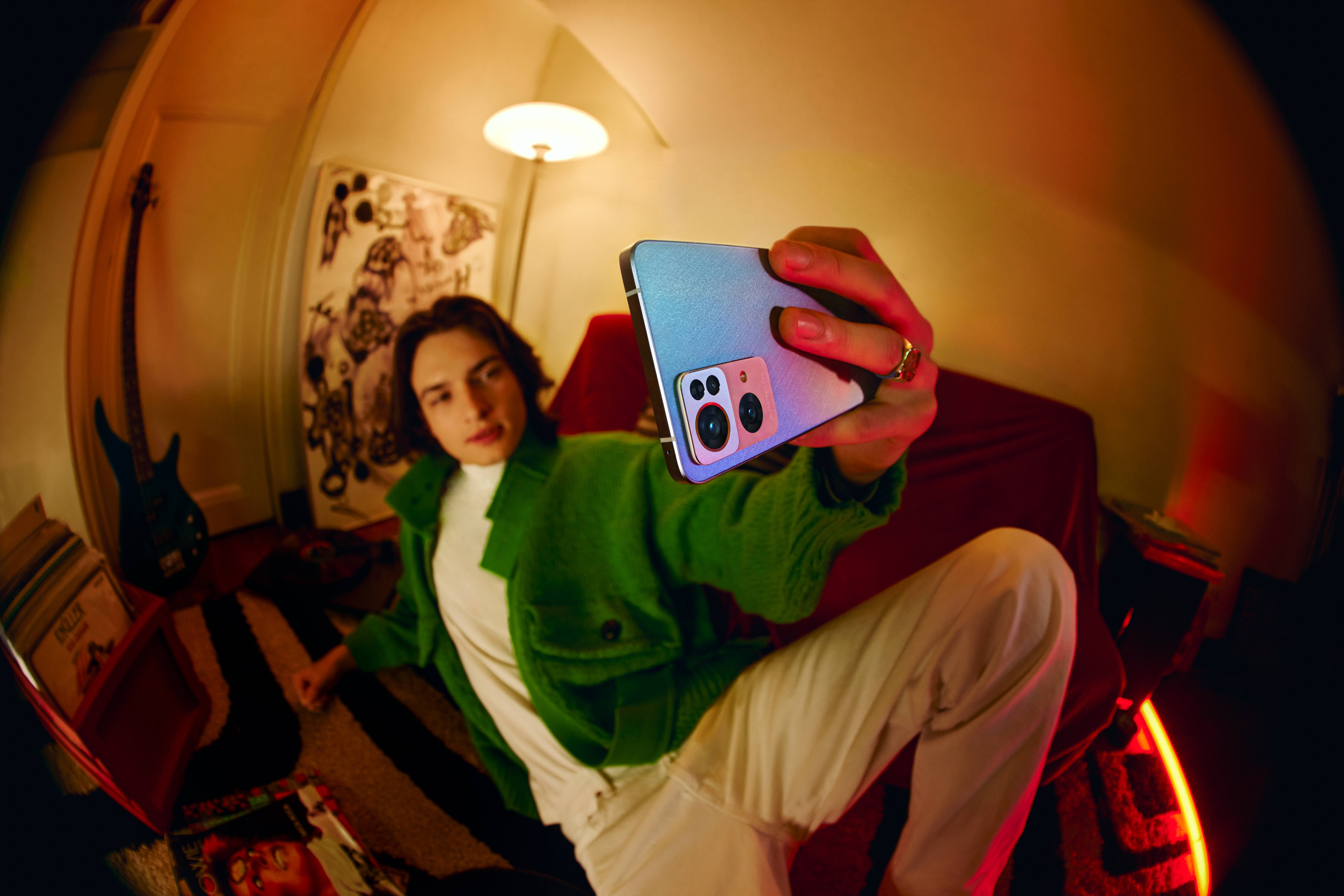 Oppo Reno7 Selfie Picha ya Ukuta