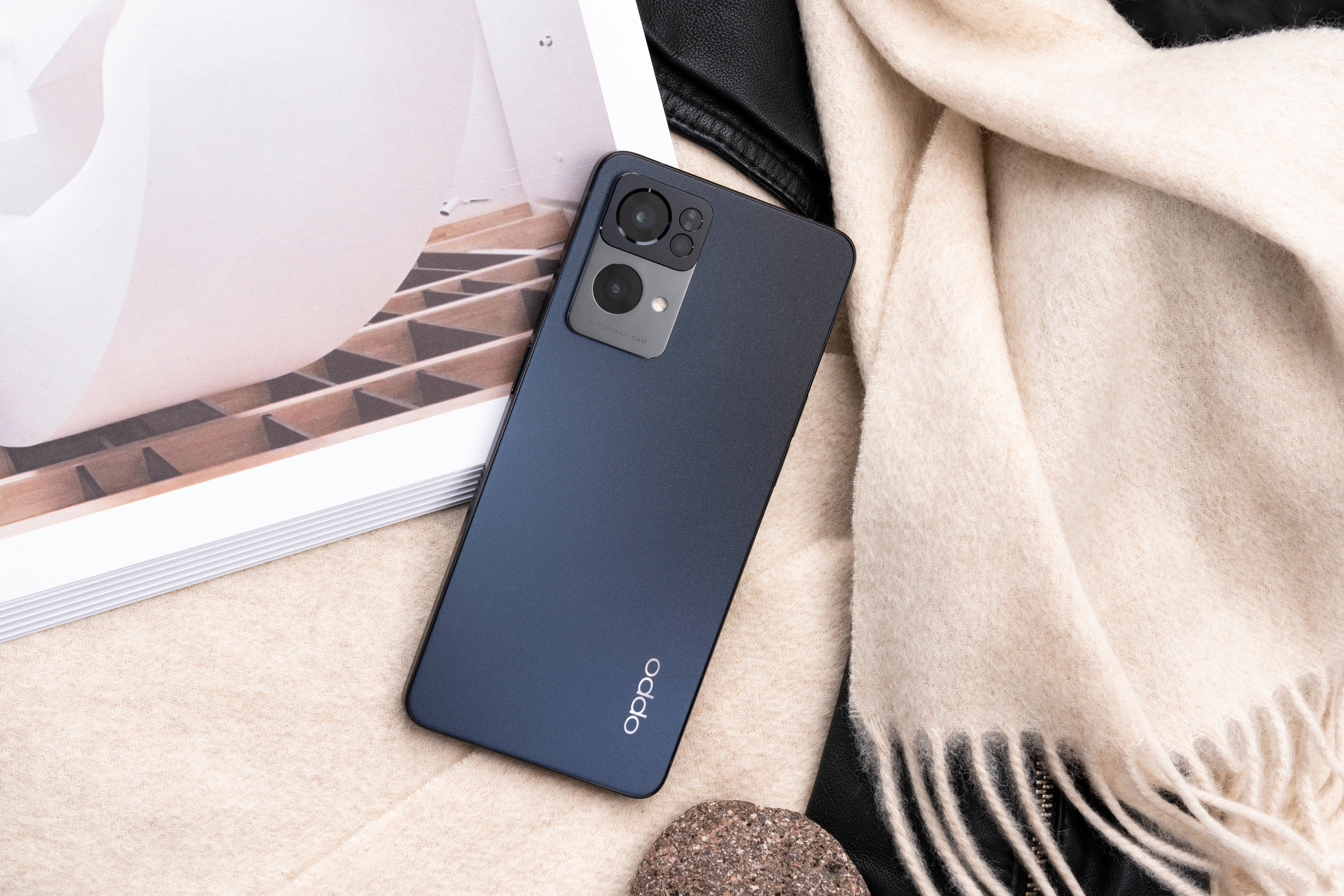Oppo Smartphone Kijivu Mwitu Picha ya Ukuta