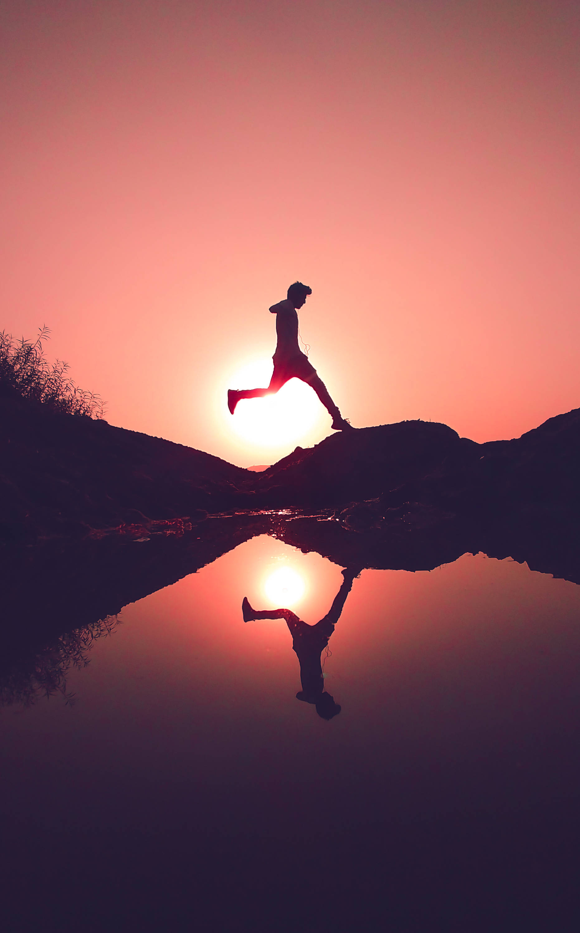 Parkour Man At Sunset Picha ya Ukuta