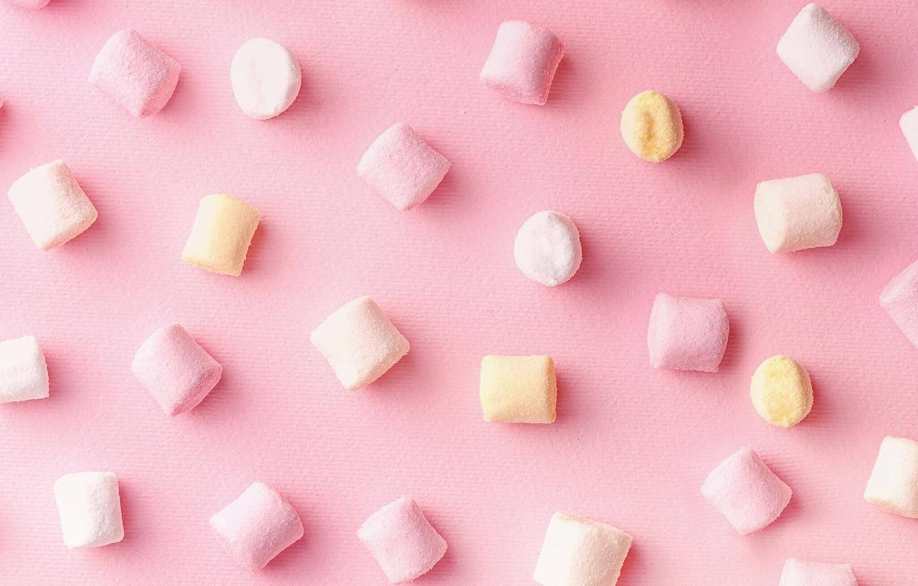 Pembwa la Ajabu la Ulimwengu wa Marshmallow wa Rangi ya Pinki Picha ya Ukuta