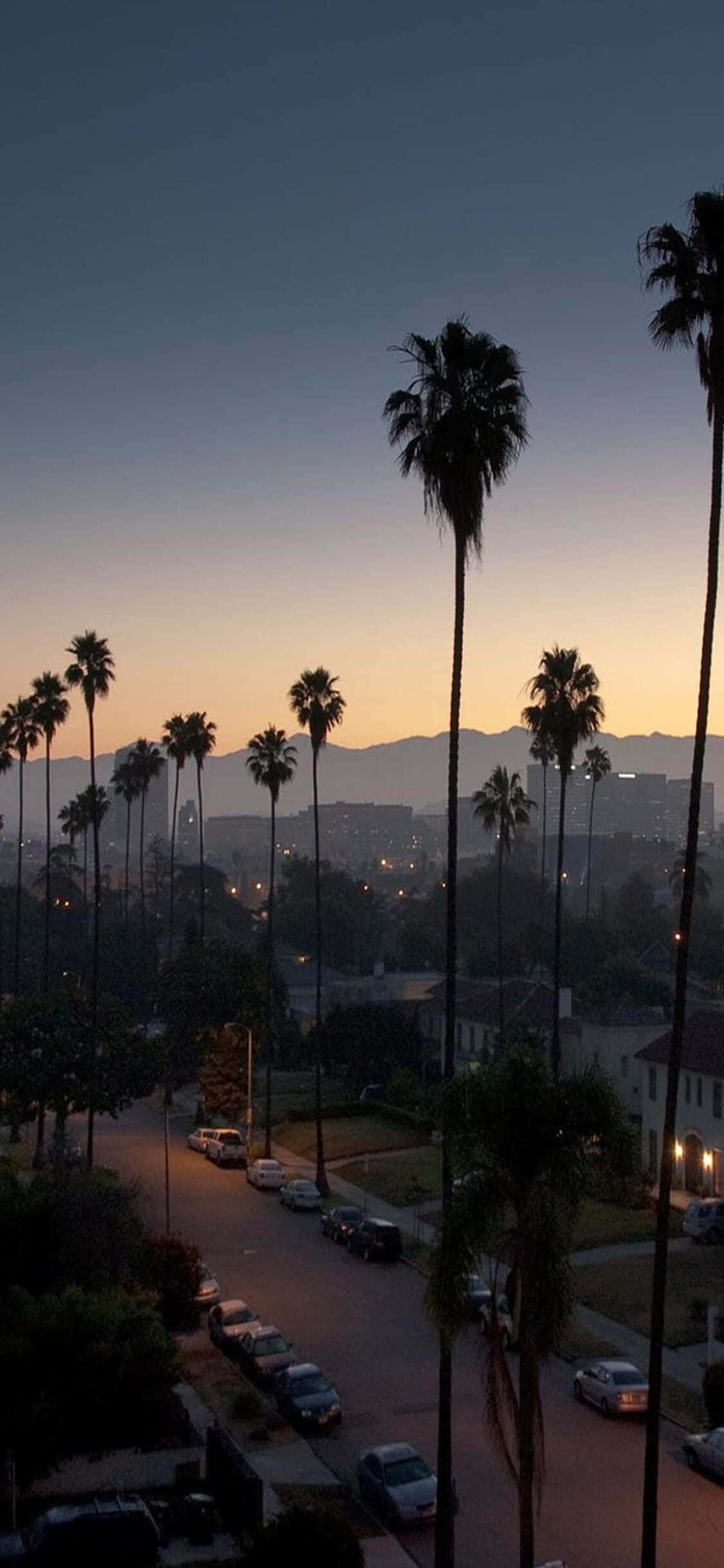 Photo Soak Up the California Sunset While Taking a Picture With Your iPhone X Picha ya Ukuta