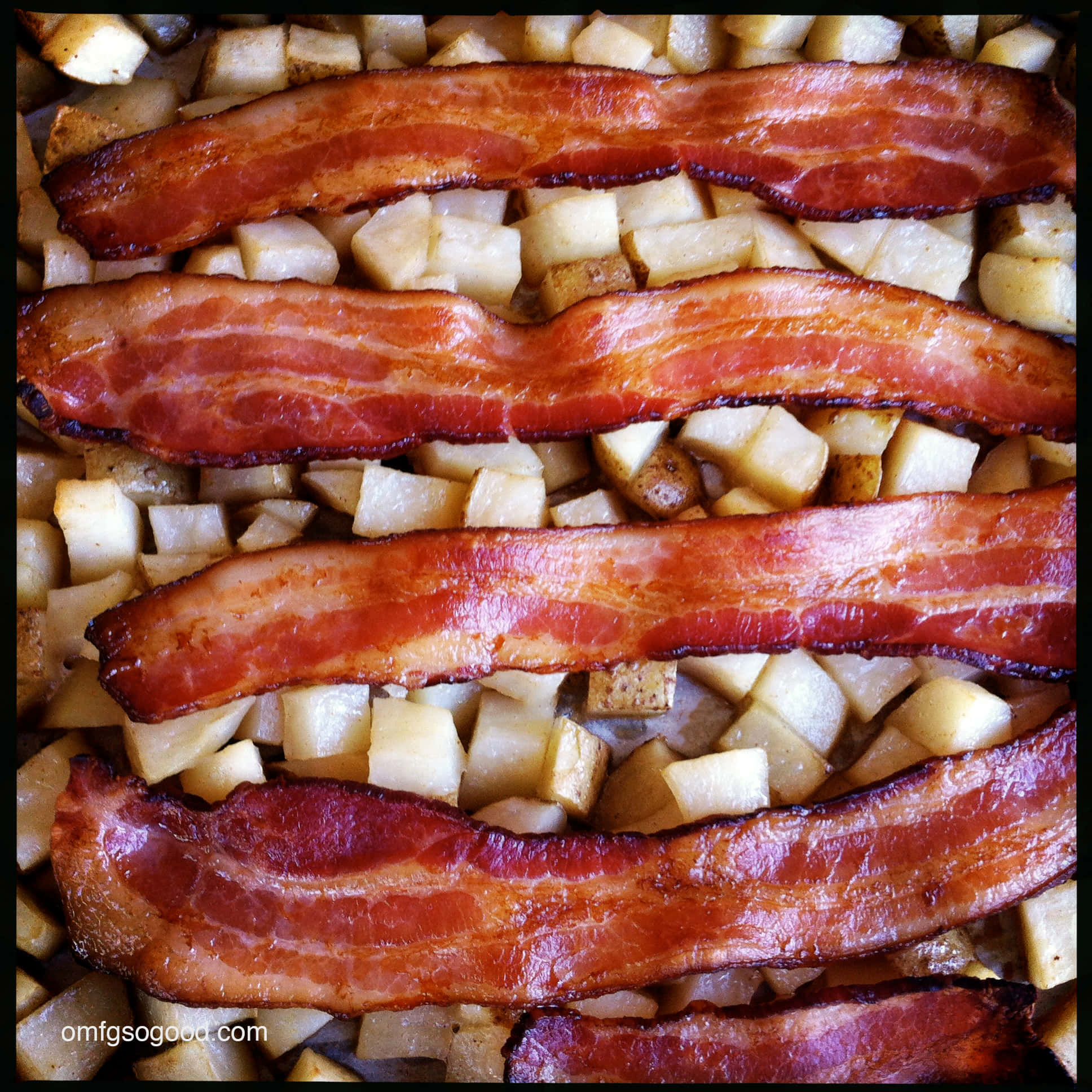 Picha Kipande cha Bacon Kilichokuliwa Picha ya Ukuta