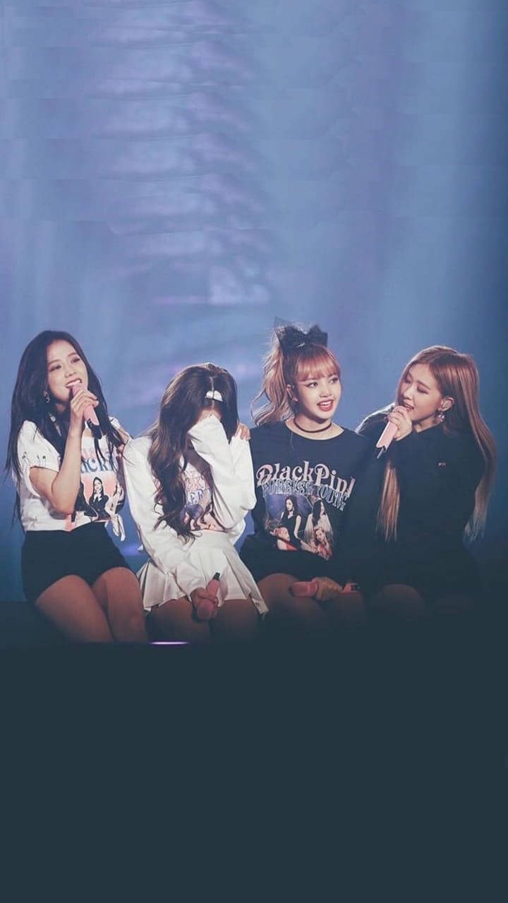 Picha ya Blackpink Wakiwa Jukwaani kwa Urembo Picha ya Ukuta