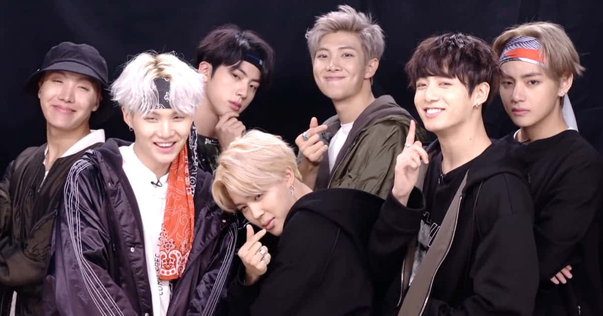Picha ya BTS kwenye Kipindi cha Ellen DeGeneres Picha ya Ukuta