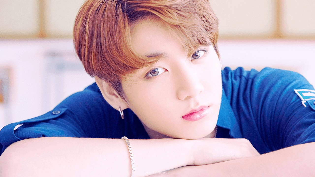 Picha ya Karibu ya BTS Jungkook Mrembo Picha ya Ukuta