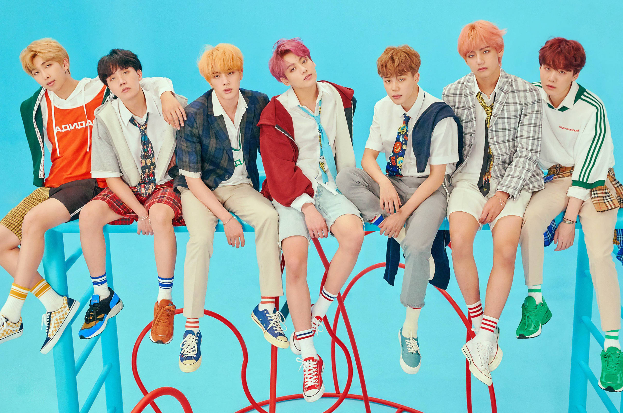 Picha ya Kikundi cha BTS Katika Bluu Picha ya Ukuta