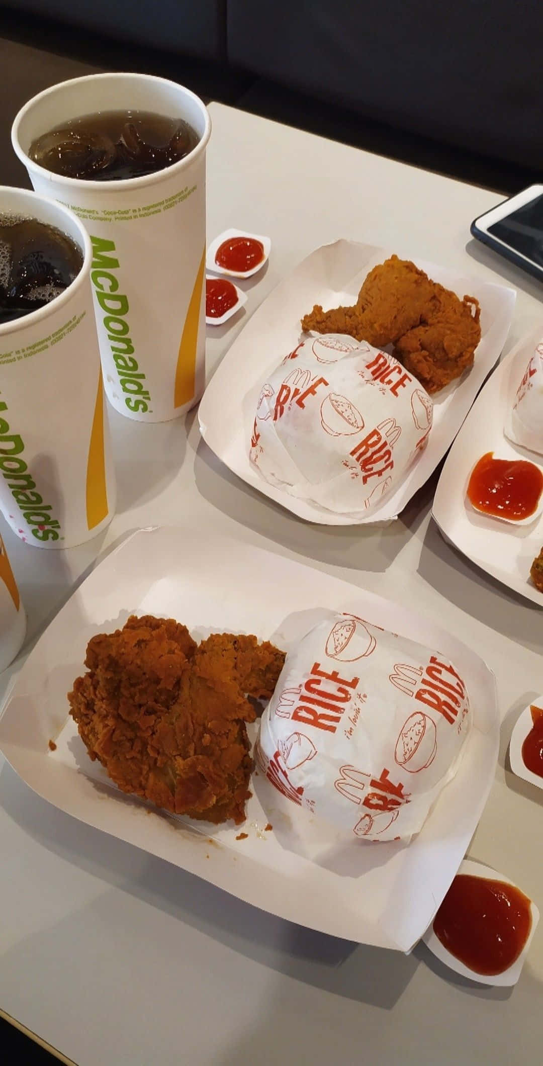 Picha ya Kuku na Rasi ya Mcdonalds ya Chakula Picha ya Ukuta
