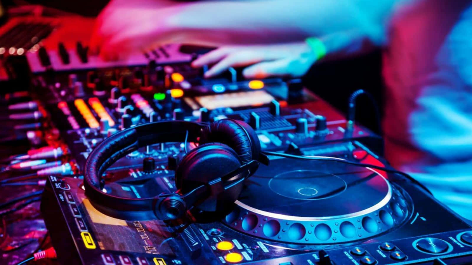 Picha ya Mpangilio wa DJ wa Klabu ya Muziki Picha ya Ukuta