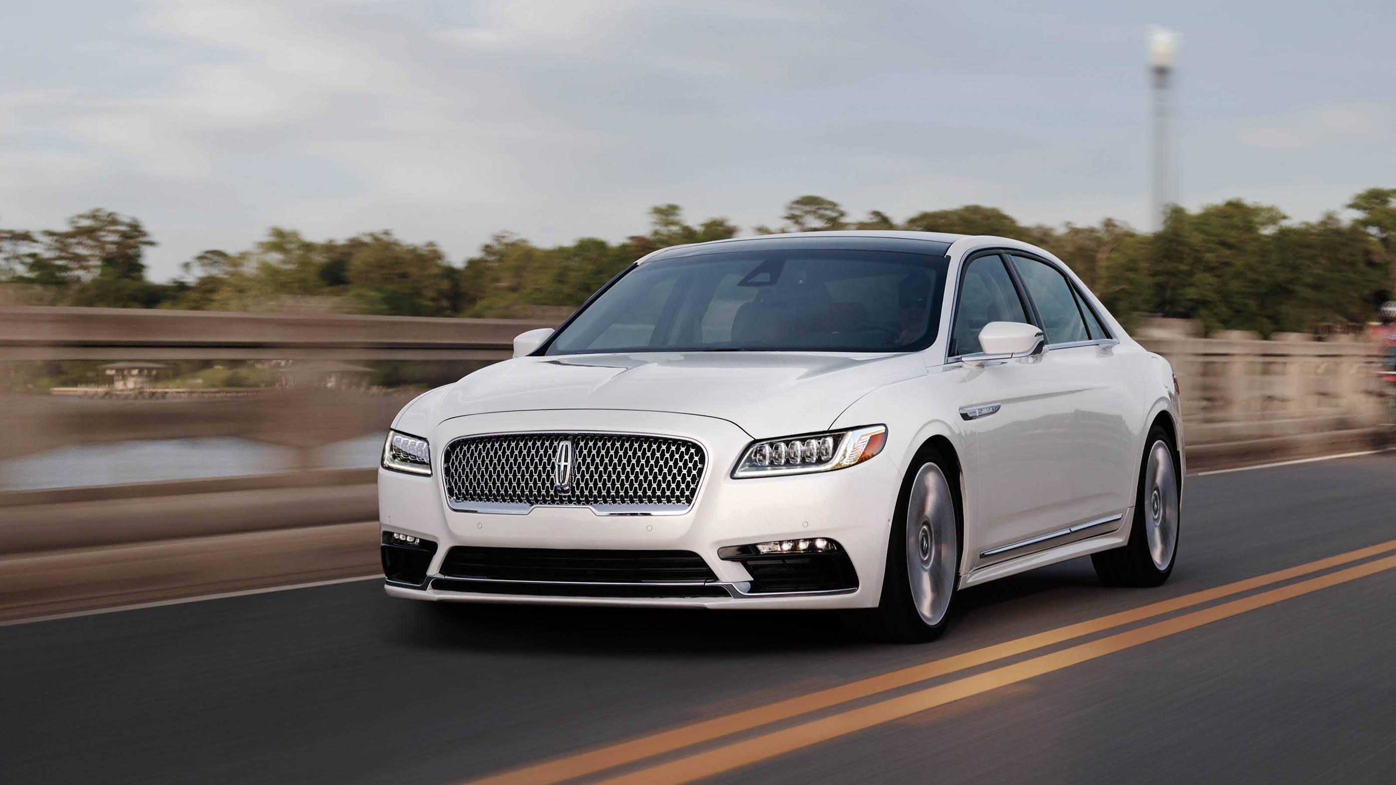 Picha ya Mwendo ya Gari la Lincoln Continental Picha ya Ukuta
