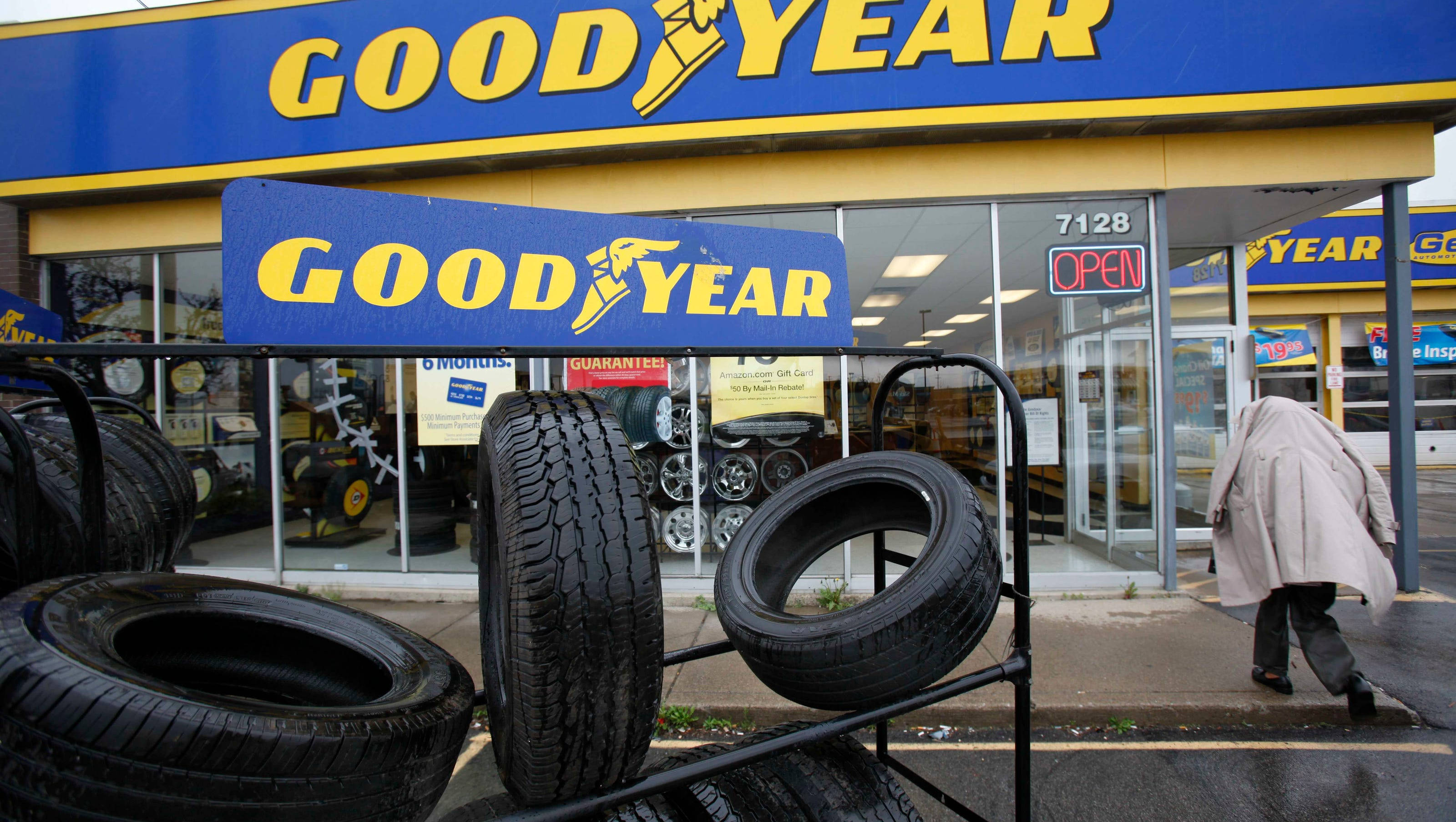 Picha ya Nje ya Duka la Goodyear Picha ya Ukuta
