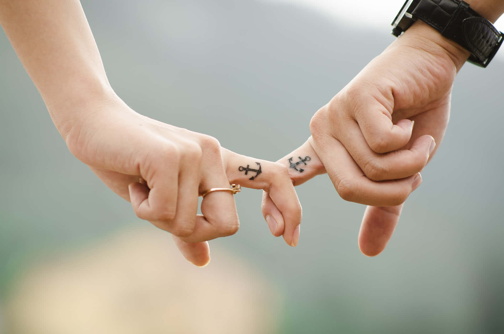 Picha ya Tattoo ya Nanga Inayolingana na Uhusiano Picha ya Ukuta