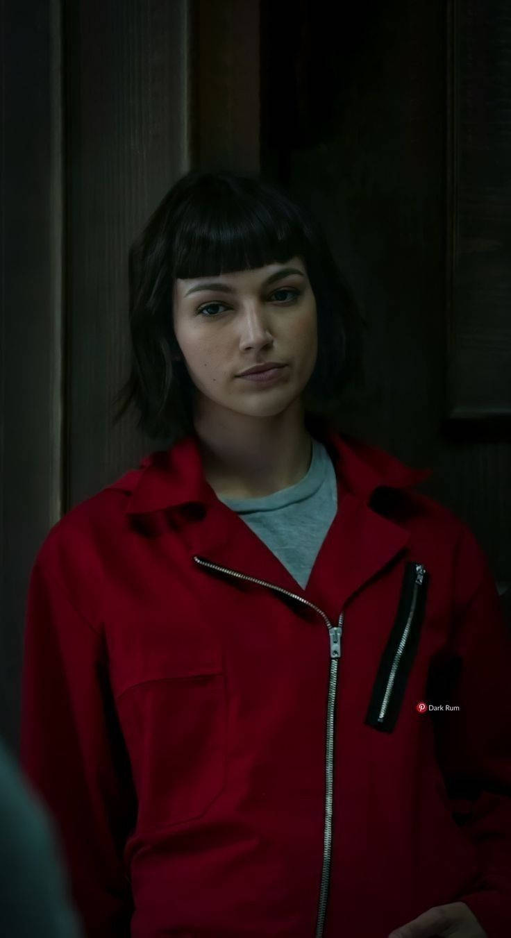 Picha ya Tokyo ya Money Heist yenye Nywele za Paji Picha ya Ukuta
