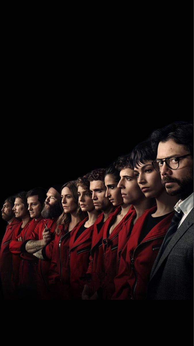 Picha ya Wachezaji wa Money Heist Wakiwa kwenye Mstari Picha ya Ukuta