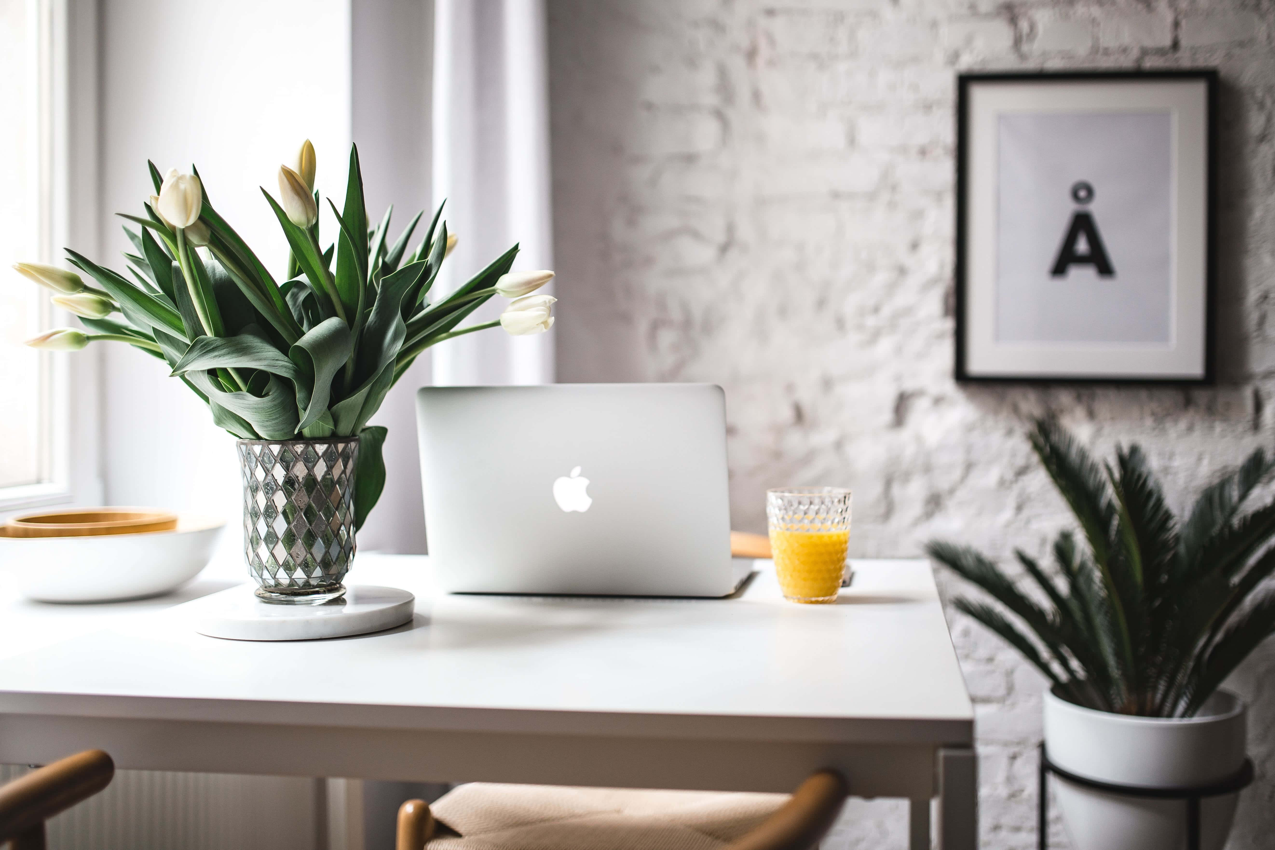 Picha za MacBook zenye mwoneko wa kuvutia Picha ya Ukuta