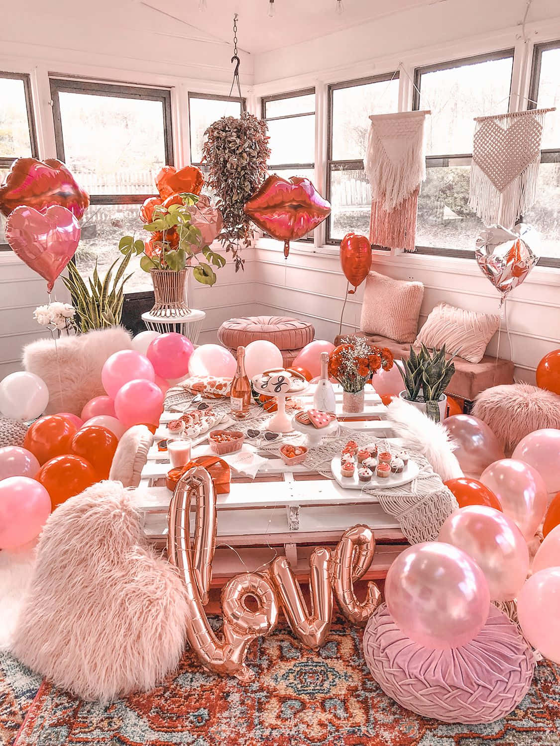 Picha za Valentines za Mshangao wa Upendo wa Pastel Picha ya Ukuta