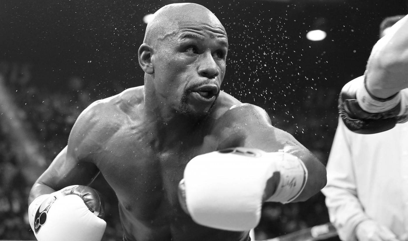 Punch ya Floyd Mayweather Nyeusi na Nyeupe Picha ya Ukuta