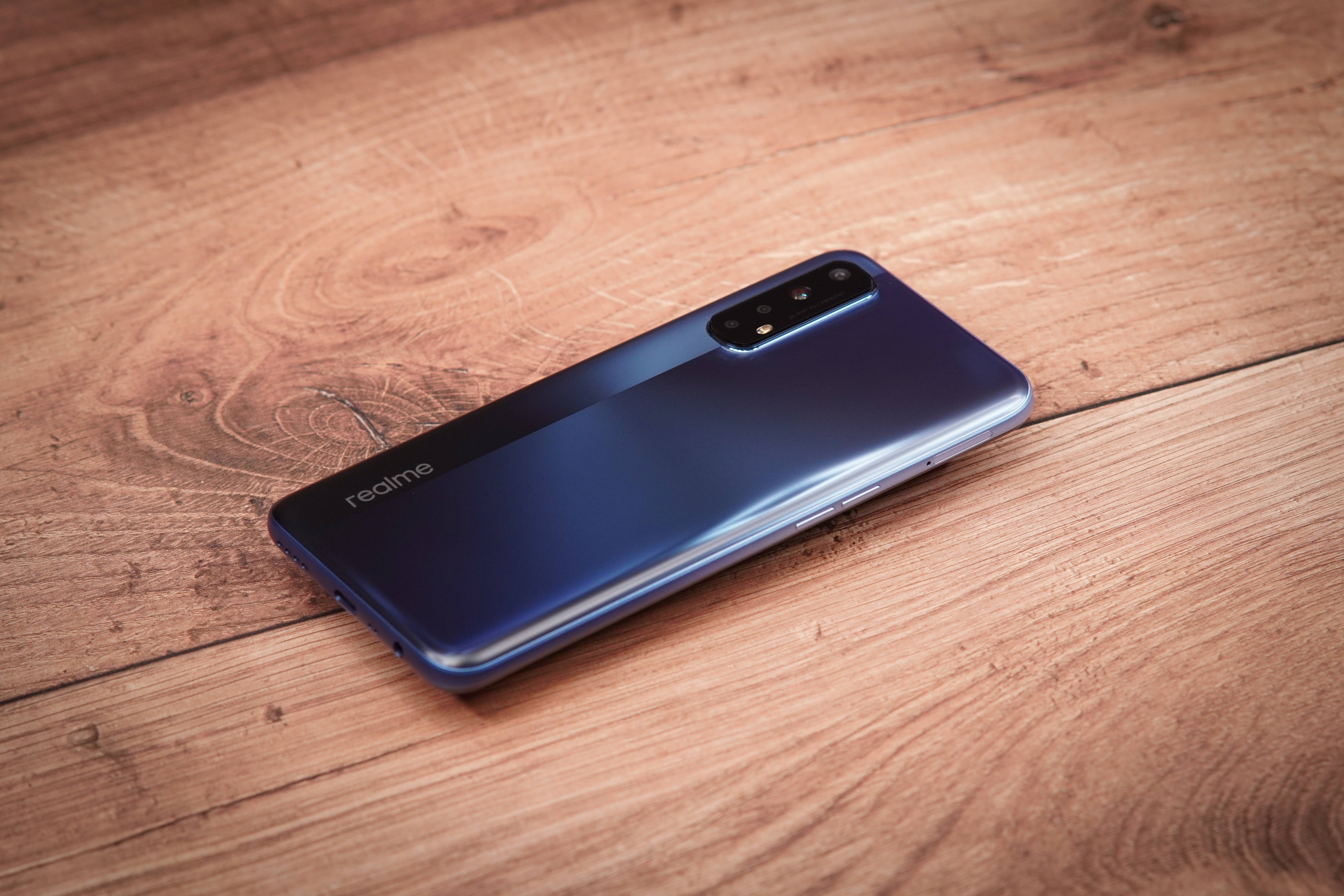 Realme 7 Nyeusi Picha ya Ukuta