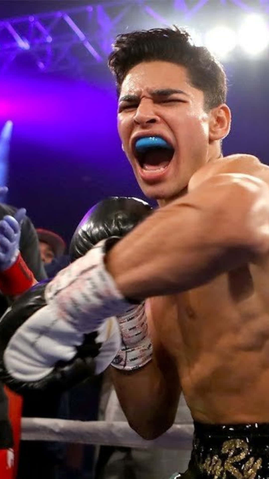 Ryan Garcia Kinywa cha Kujikinga Wima Picha ya Ukuta