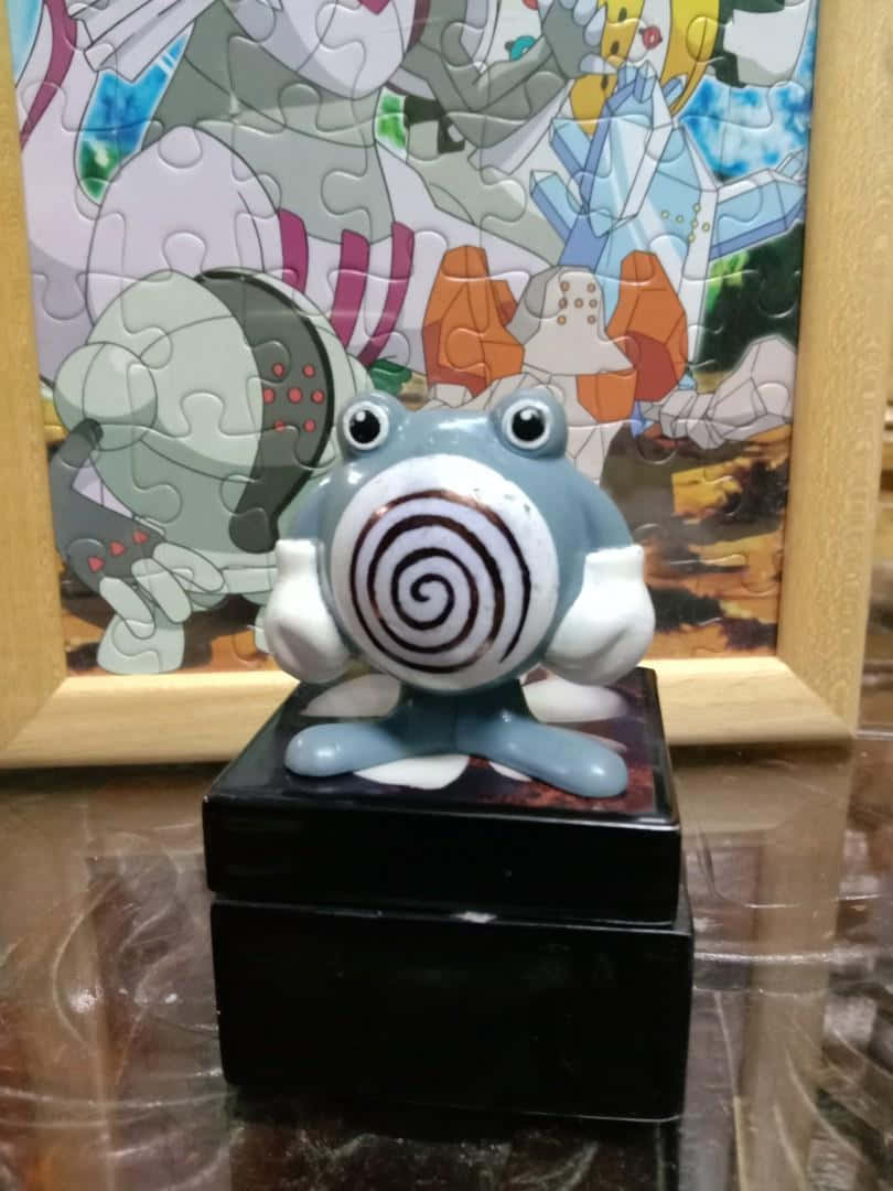 Sanamu ya Kauri ya Poliwhirl Picha ya Ukuta