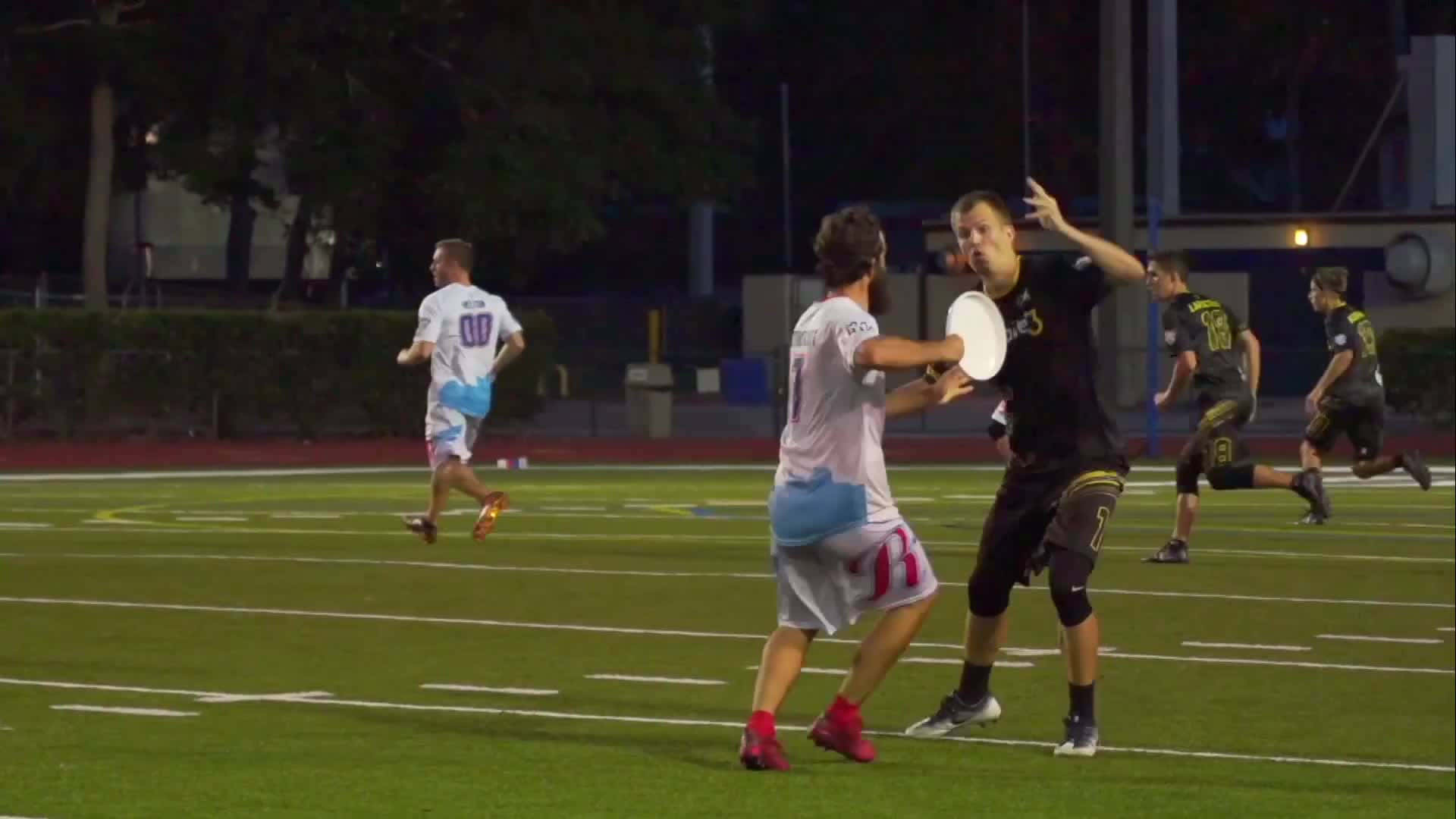 Sare ya Usiku 1920x1080 Mandhari ya Ultimate Frisbee Picha ya Ukuta