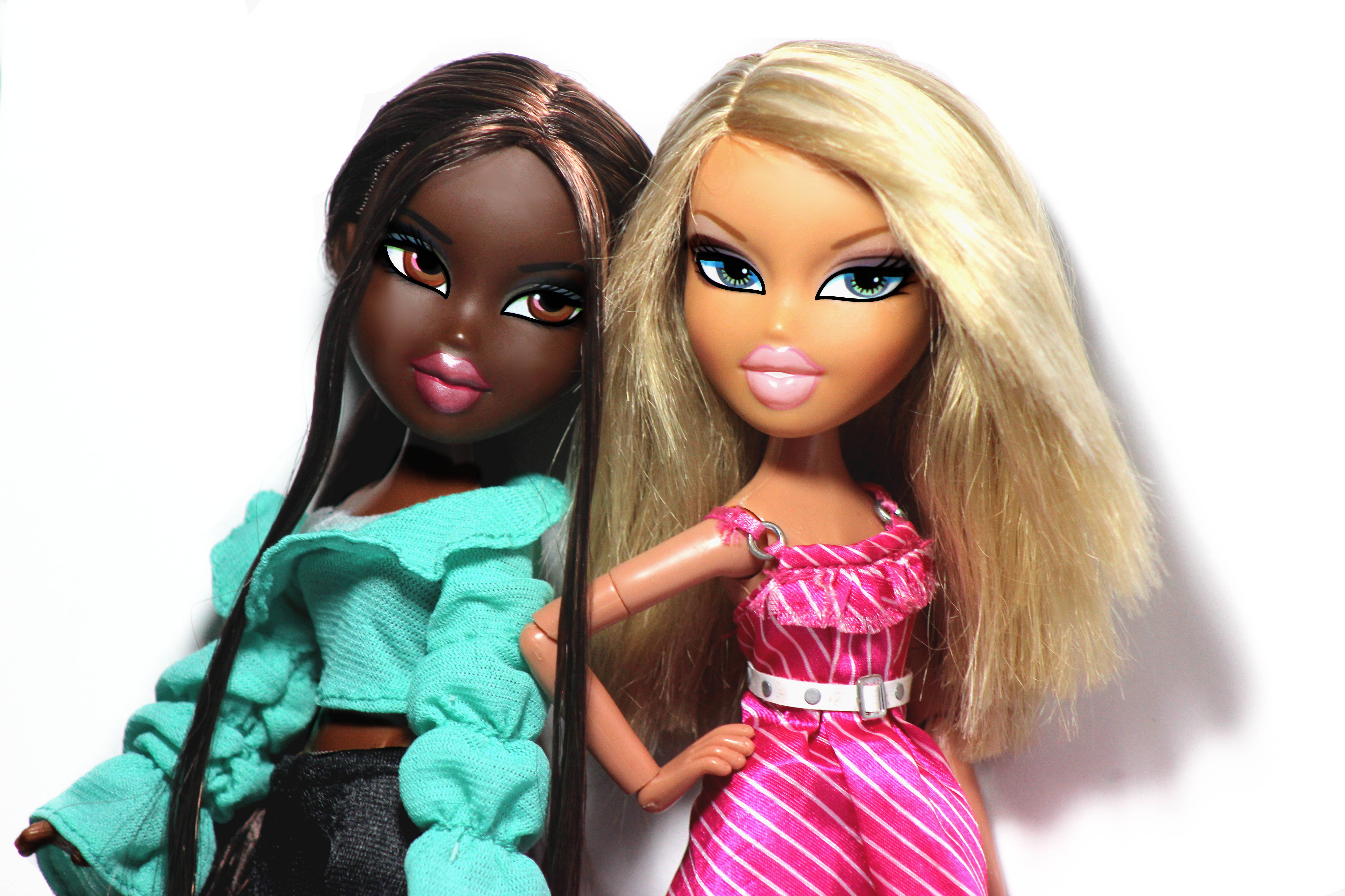 Sasha Bratz Doll za Aesthetic Picha ya Ukuta