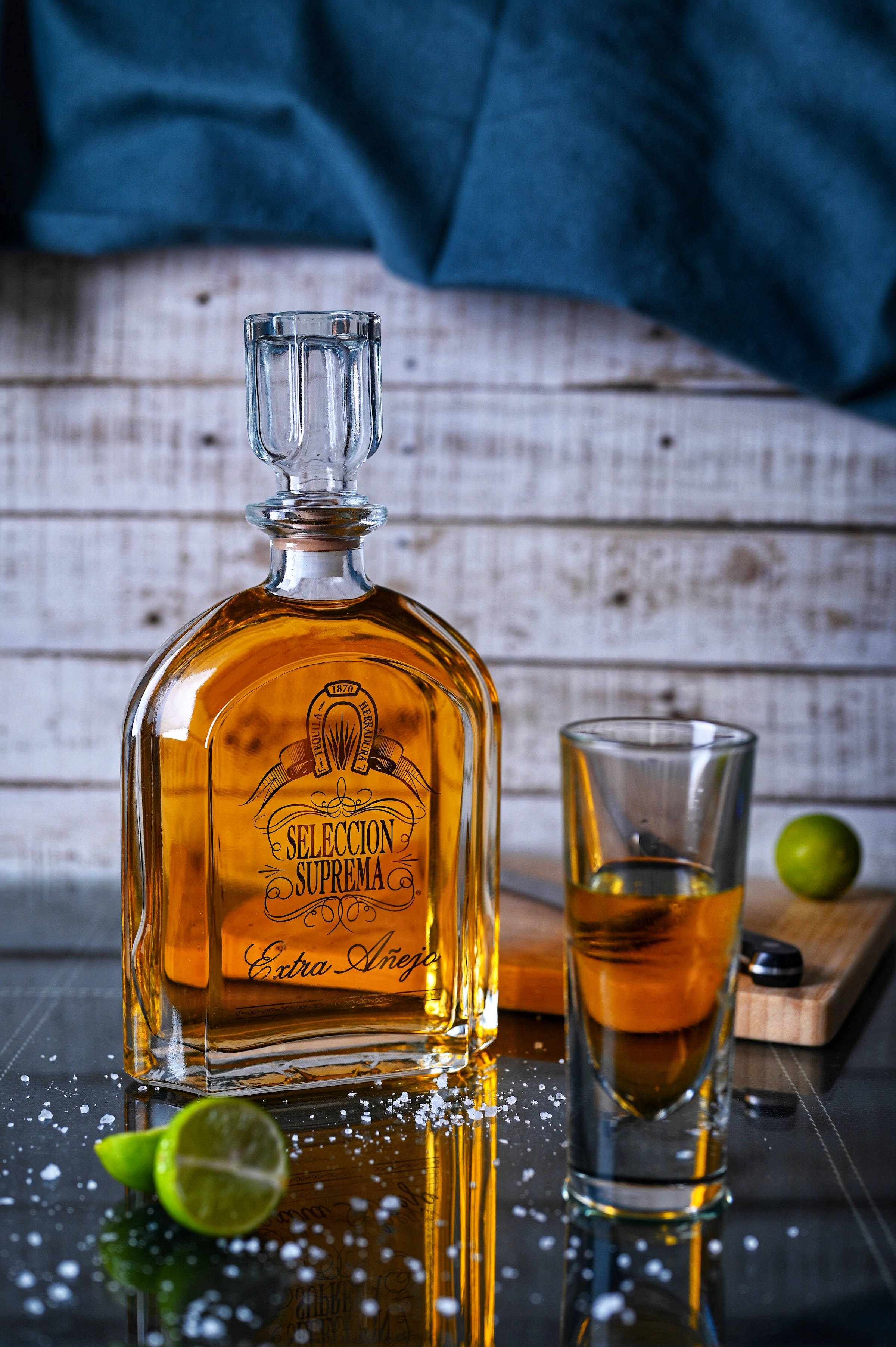 Seleccion Suprema Tequila And Whiskey Glass Picha ya Ukuta