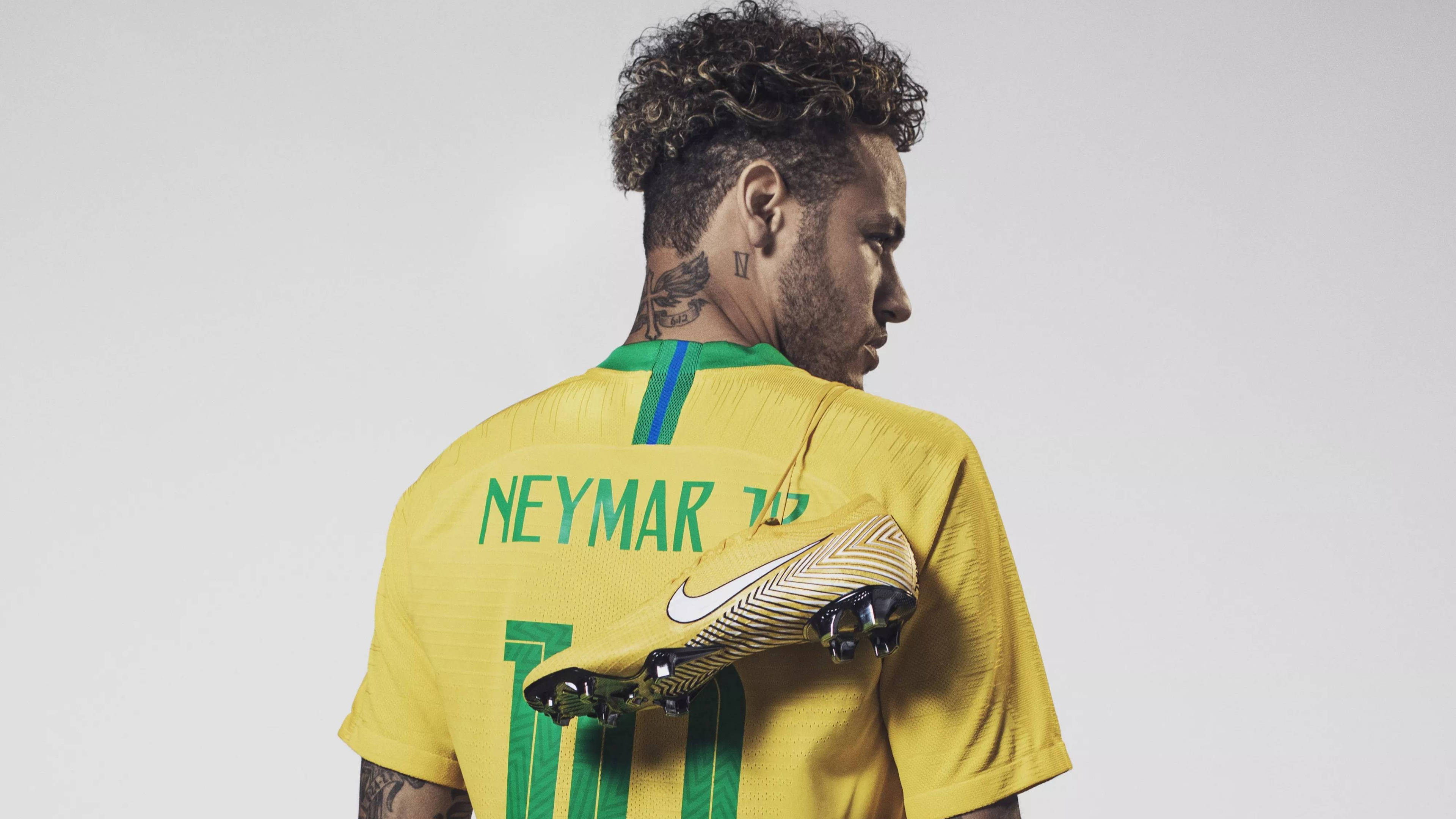 Shati la Njano la Nike Neymar 4K Picha ya Ukuta