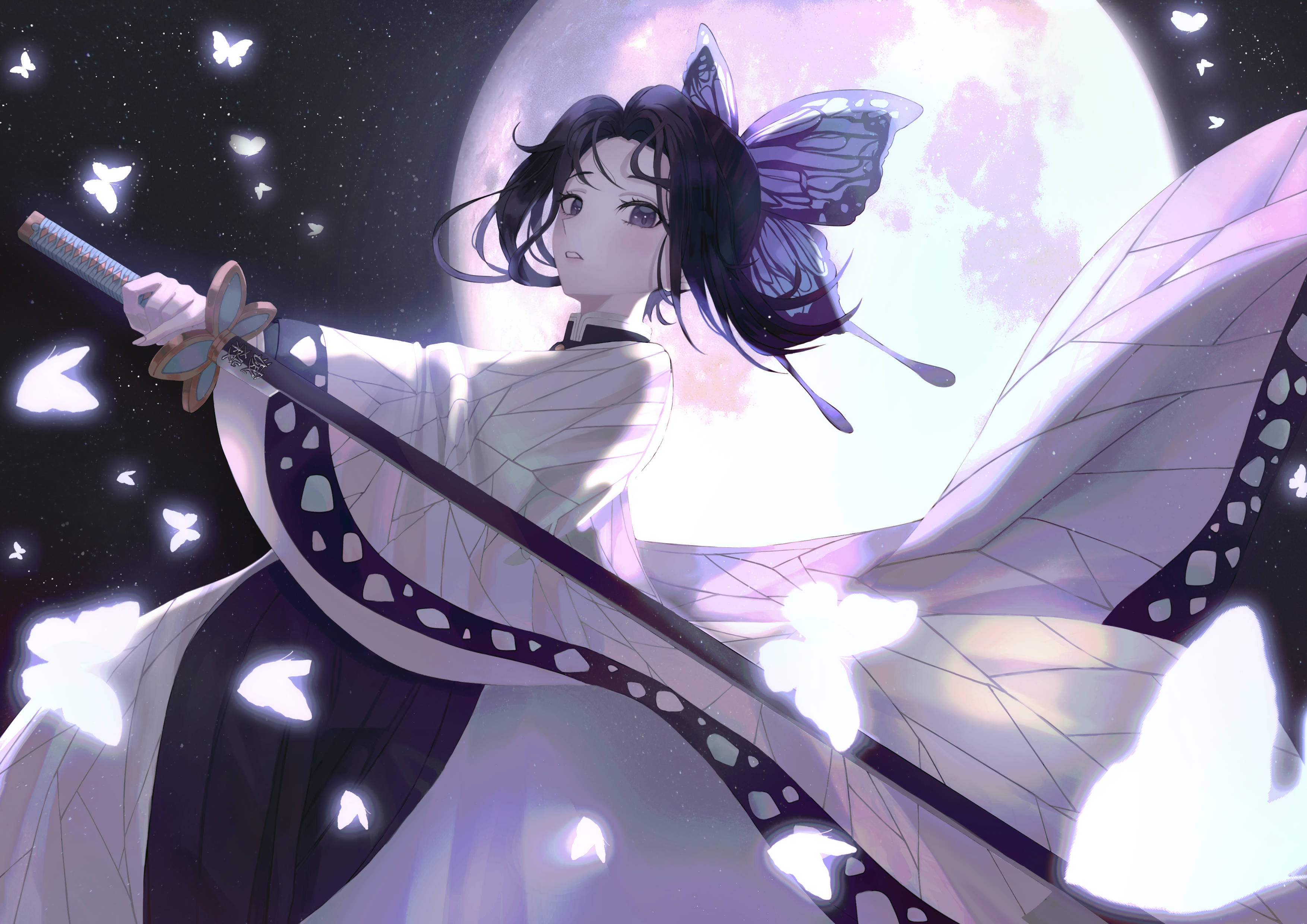 Shinobu Vipepeo 4K Kutoka Demon Slayer Picha ya Ukuta