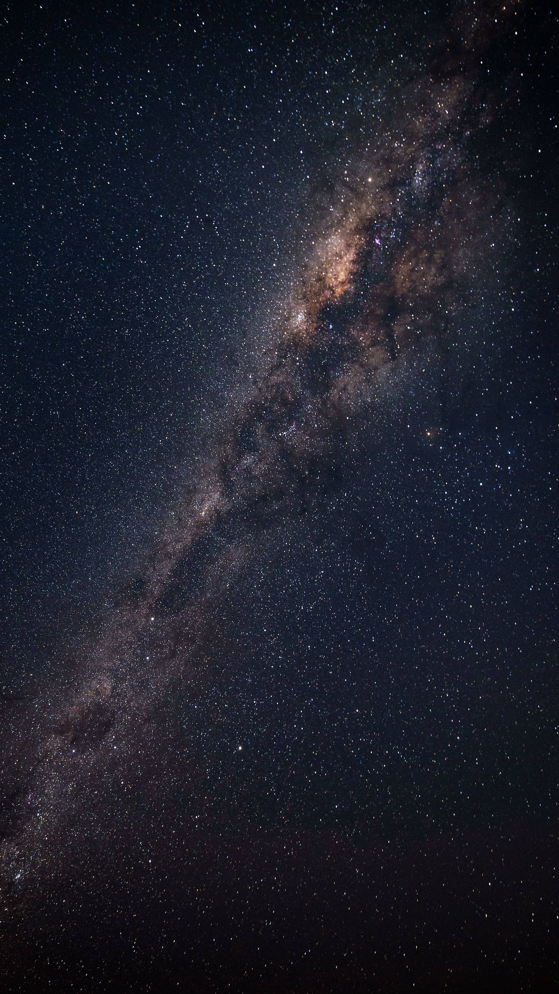 Simu Nyeusi ya 4K Ultra HD ya Galaxy Picha ya Ukuta