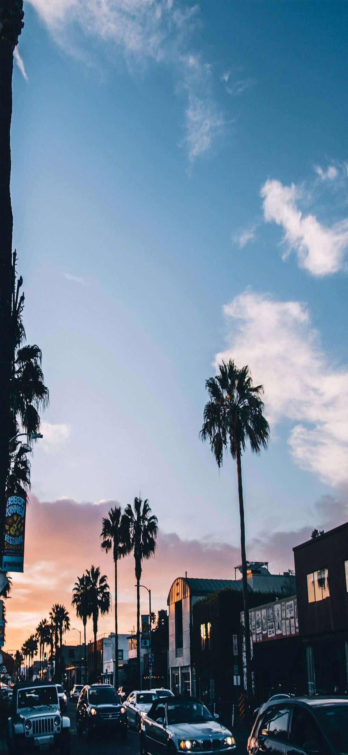 Soak in the golden beauty of California's landscape with iPhone X Picha ya Ukuta