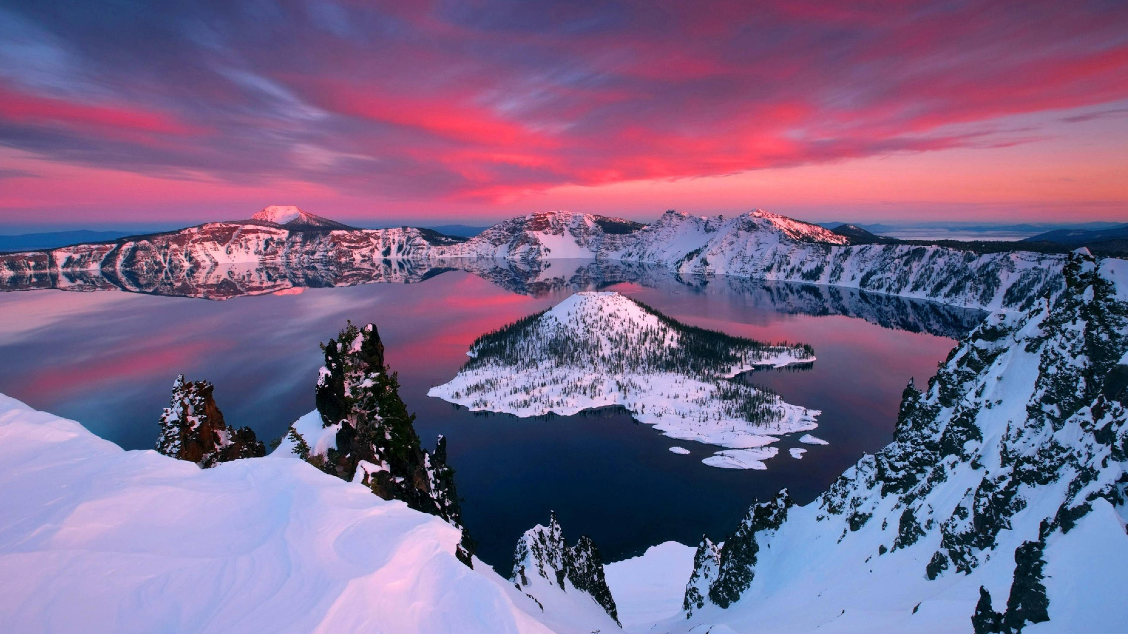 Spectacular Oregon Crater Lake Picha ya Ukuta