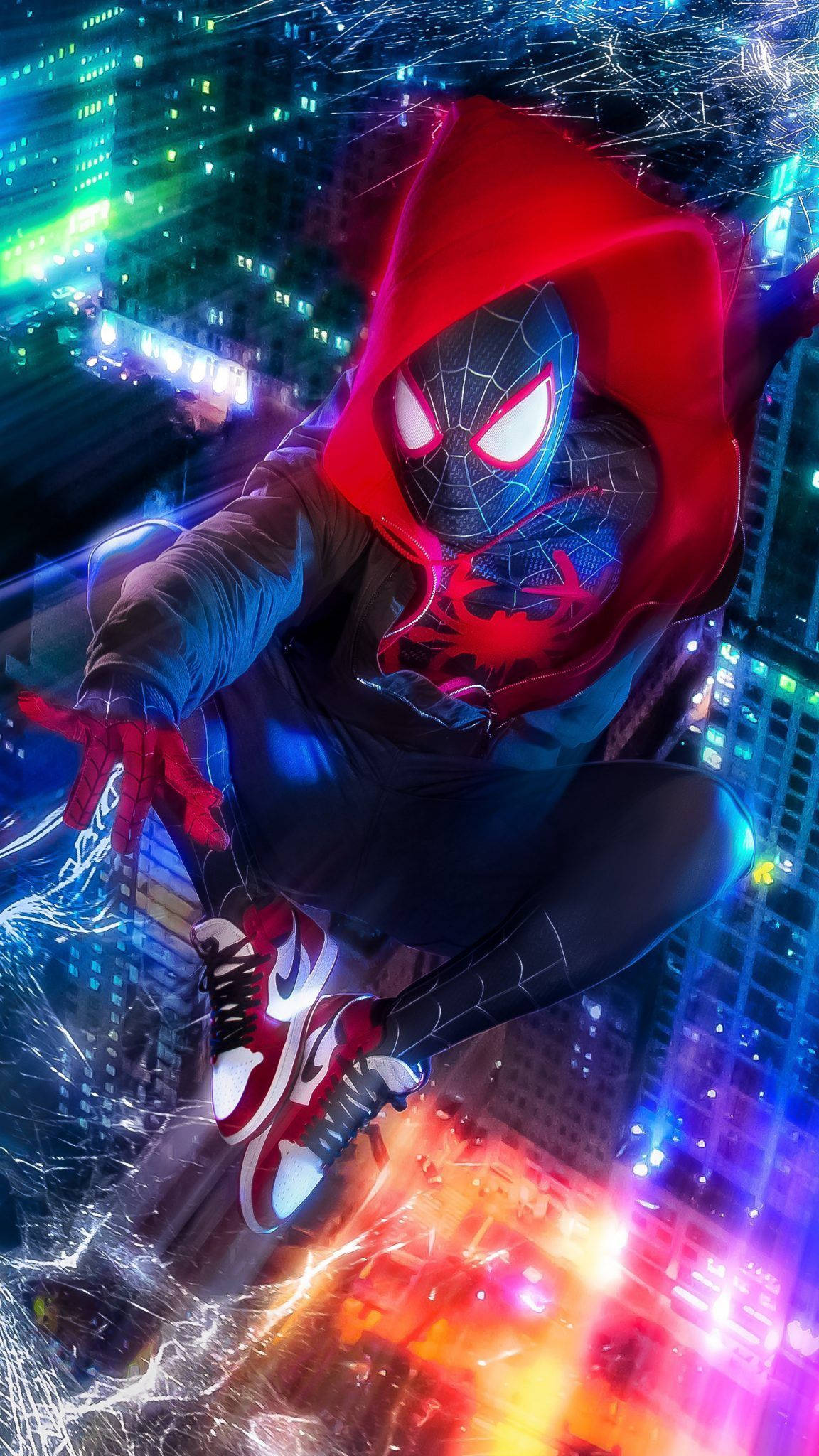 Spiderman Anatandaa Nyavu Zake Kuelekea Kwenye Spiderverse Picha ya Ukuta