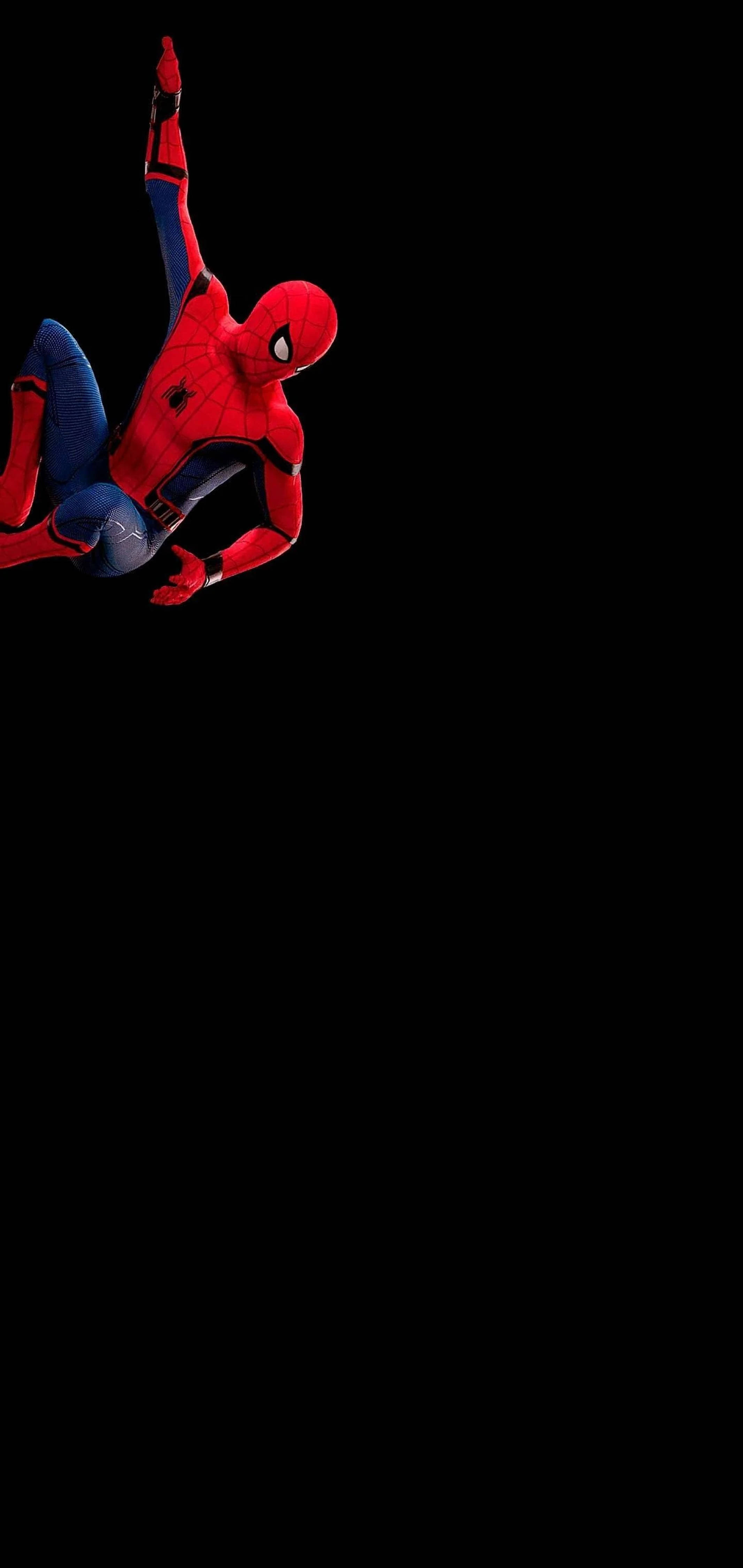 Spiderman kwenye Shimo la Ngumi Nyeusi 4K Picha ya Ukuta