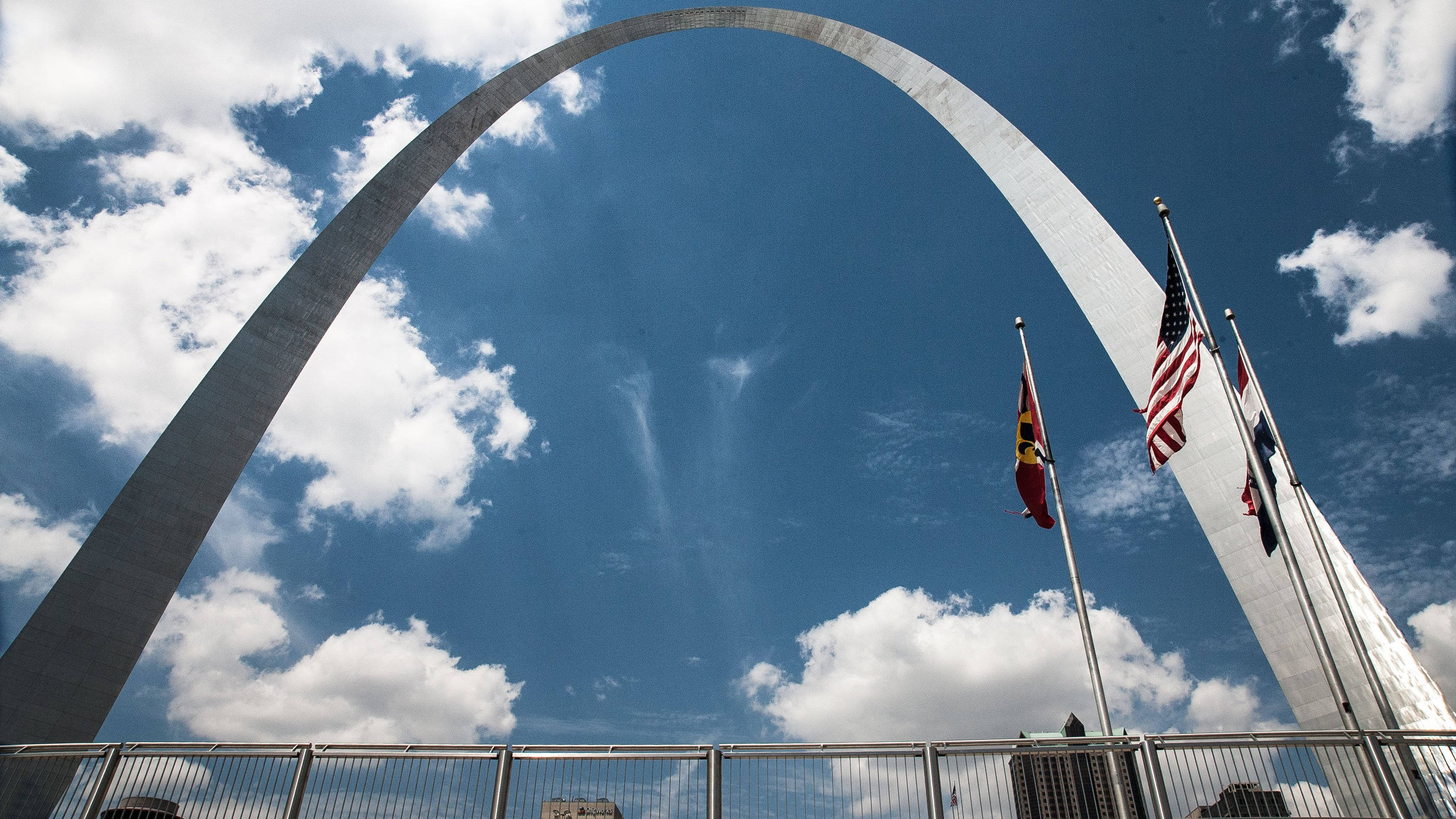 St. Louis Arch Bendera ya Marekani Picha ya Ukuta