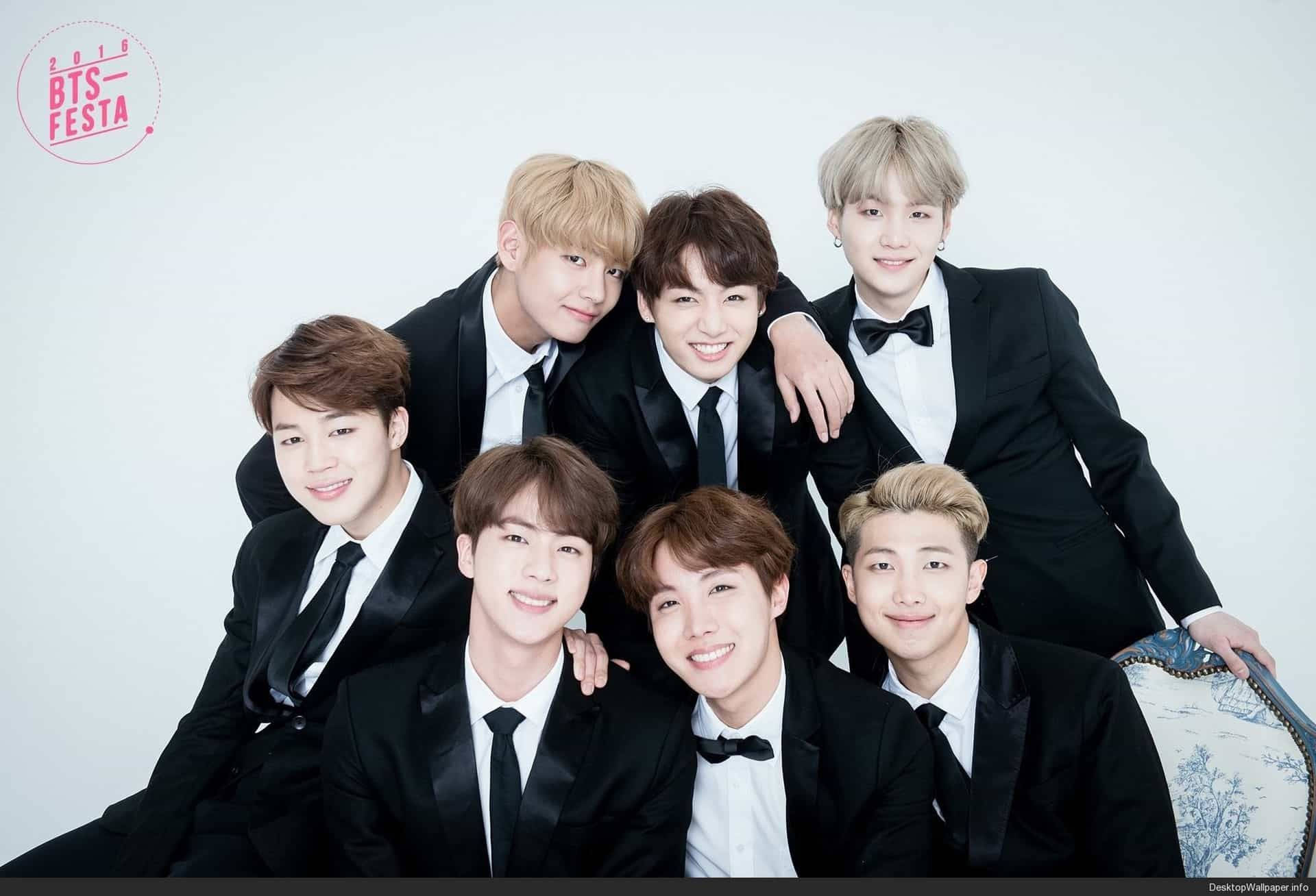 Suti Nyeusi ya BTS 2020 Picha ya Ukuta