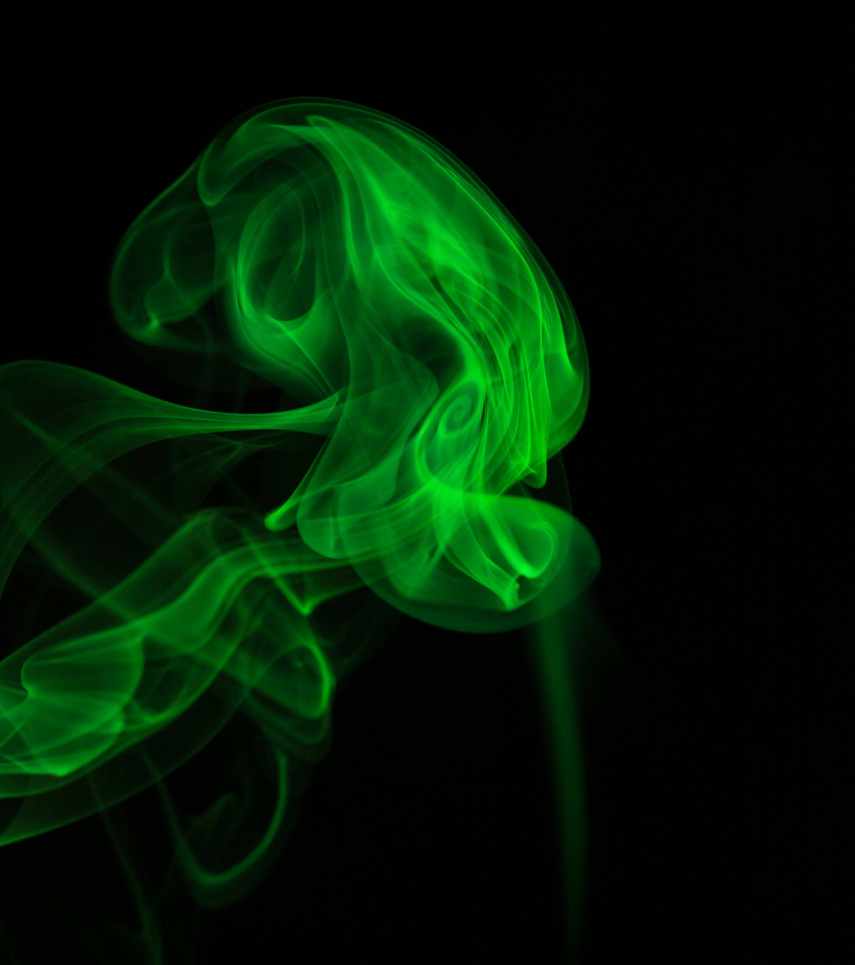 Swirling Green Smoke Picha ya Ukuta