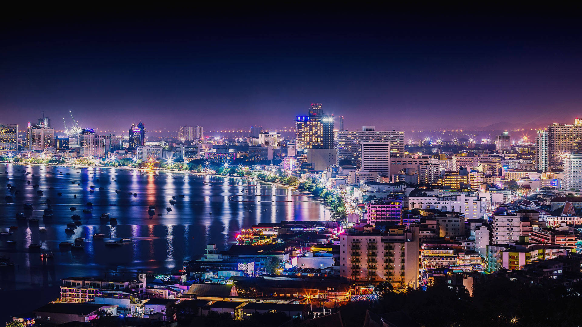 Taa Nzuri za Jiji la Pattaya Picha ya Ukuta