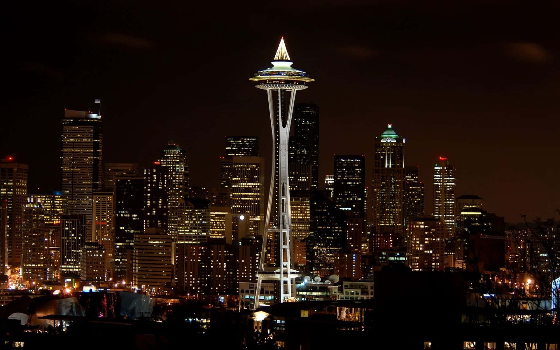 Taa za Jiji la Seattle Zenye Baridi Usiku Picha ya Ukuta