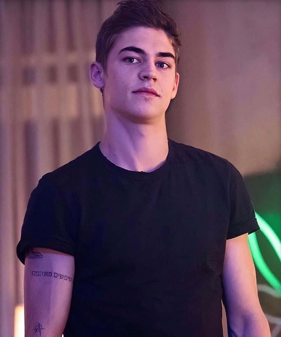 Tabia ya Kitabu Hardin Scott Picha ya Ukuta