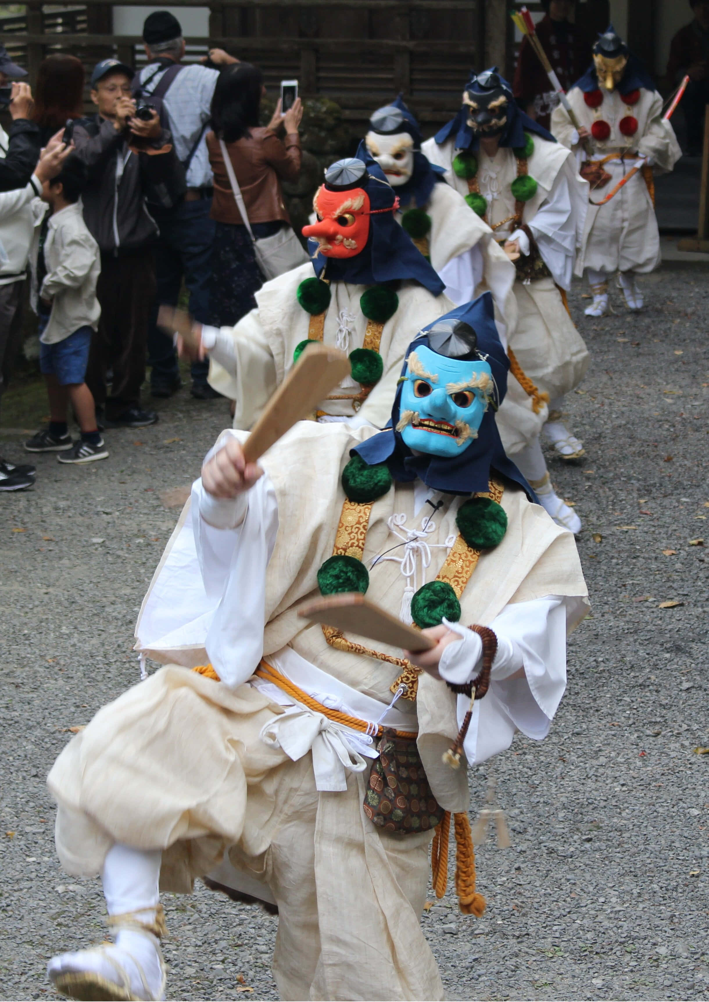 Tengu wa Kipekee Uliowiliwa na Natura Picha ya Ukuta