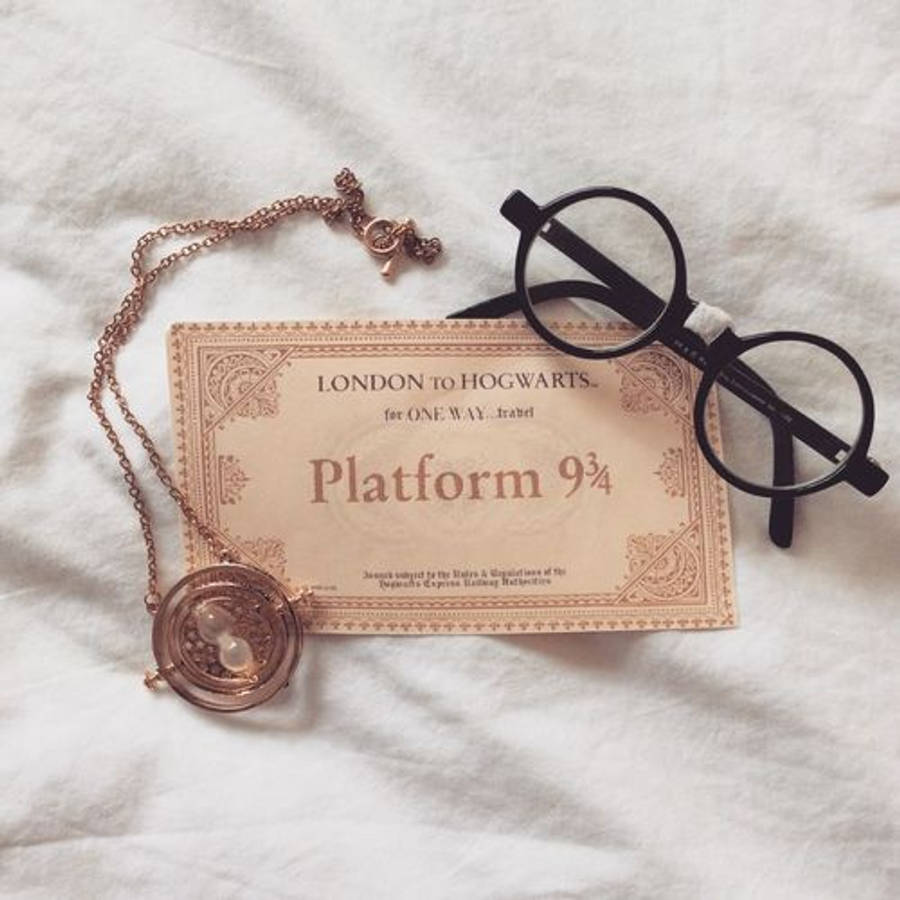 Tiketi ya HP Hogwarts Express Aesthetic Picha ya Ukuta