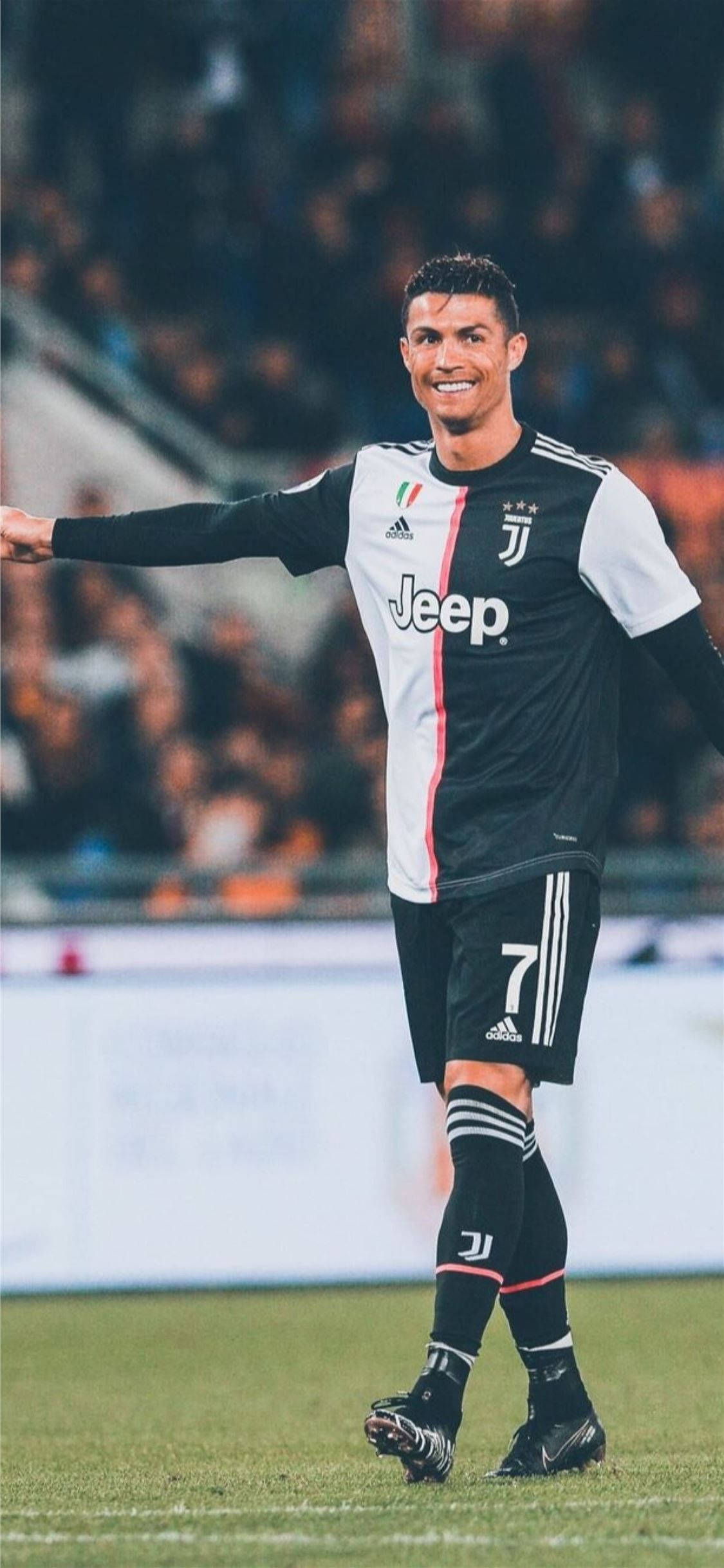 Timu ya Juventus Cristiano Ronaldo iPhone Picha ya Ukuta