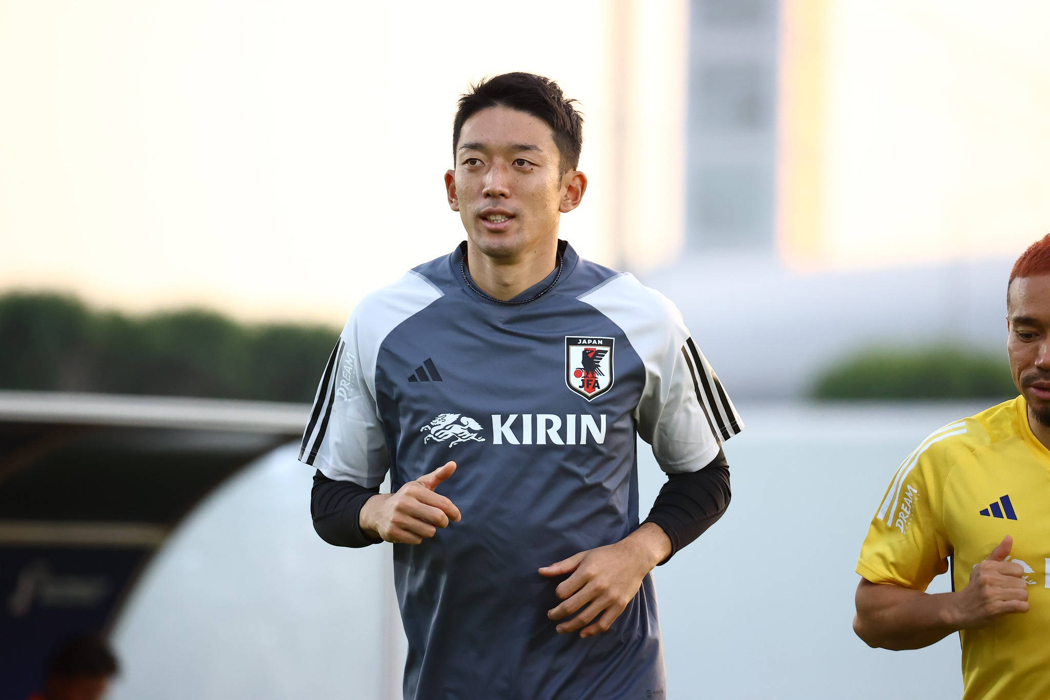 Timu ya Kitaifa ya Japani ya Football Jogging Shuichi Gonda Picha ya Ukuta