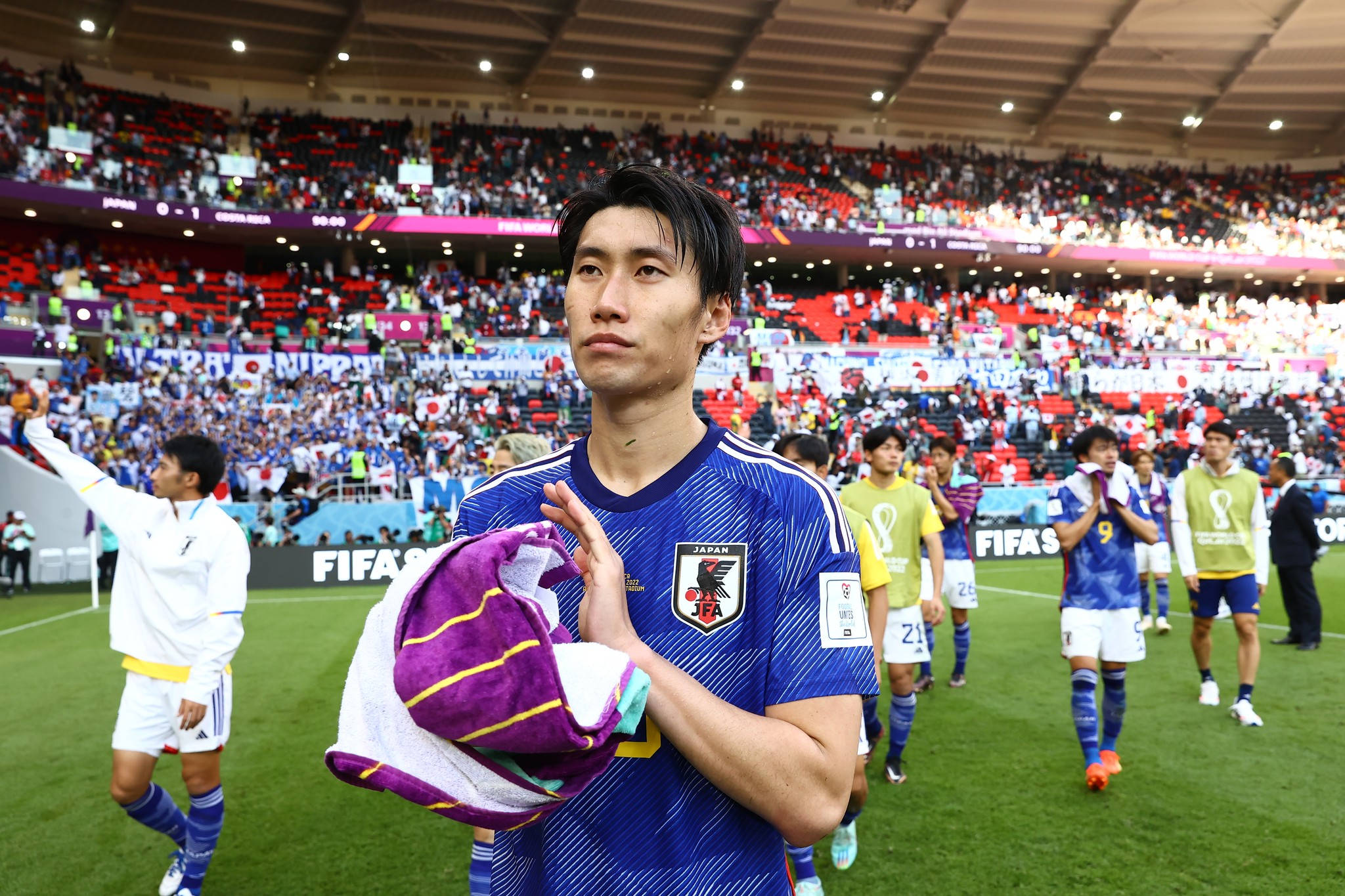Timu ya Taifa ya Japani Daichi Kamada Picha ya Ukuta